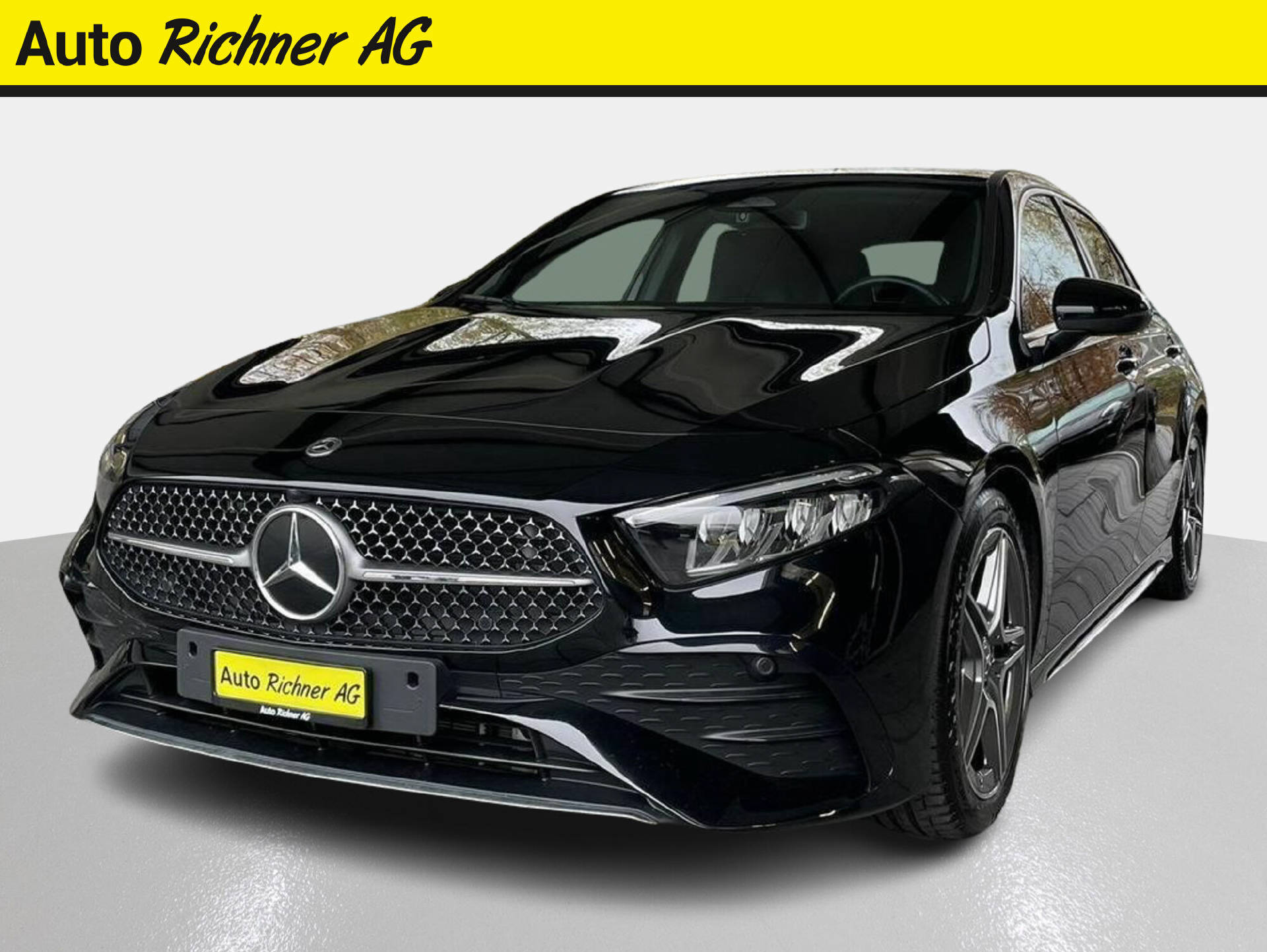 MERCEDES-BENZ A 200 AMG Line-image-1