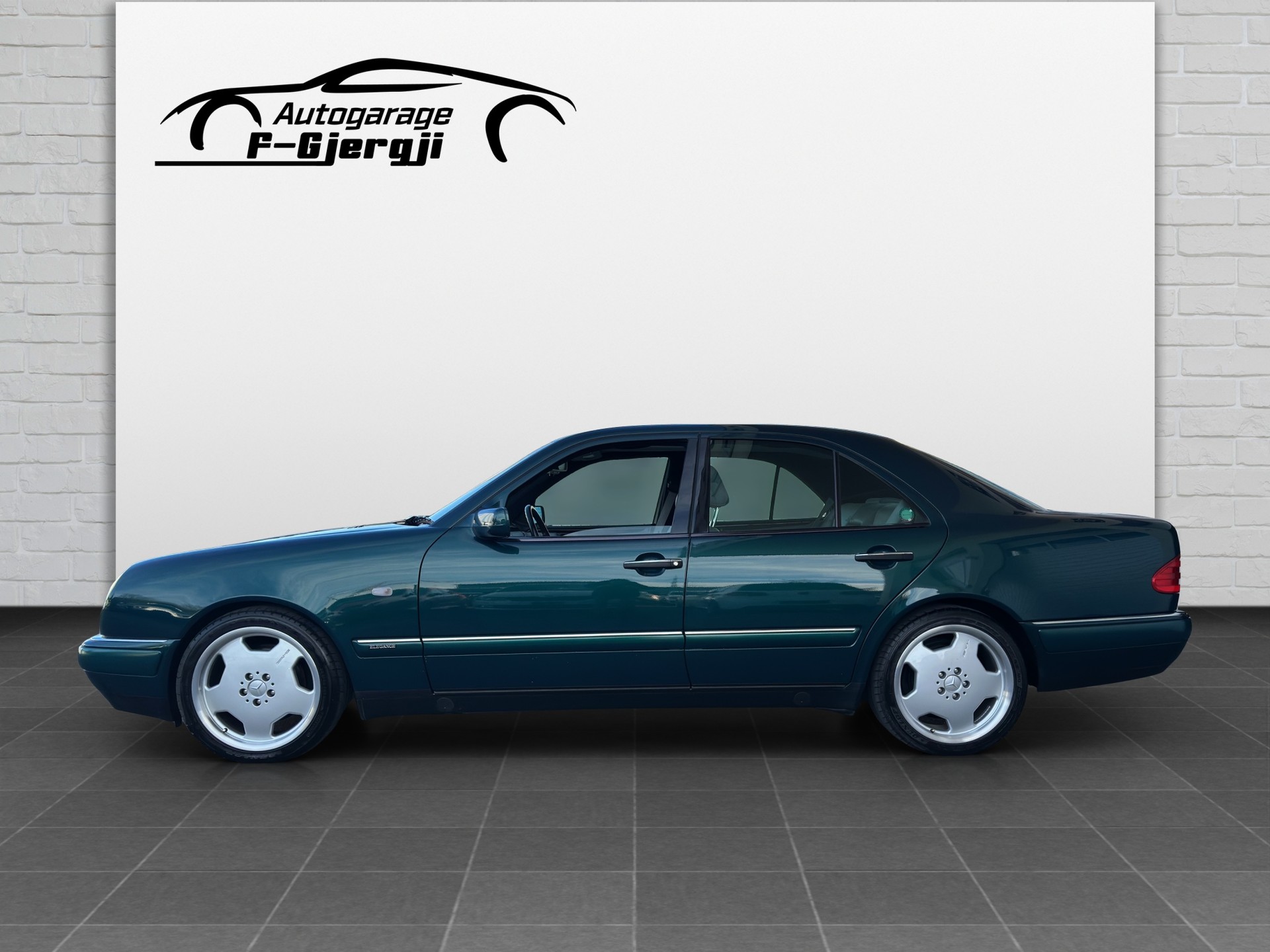 MERCEDES-BENZ E 320 Elégance Automatic-image-4
