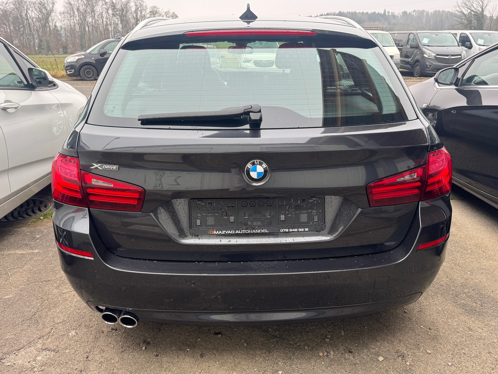 BMW 525d Touring xDrive Luxury Line Steptronic-image-4