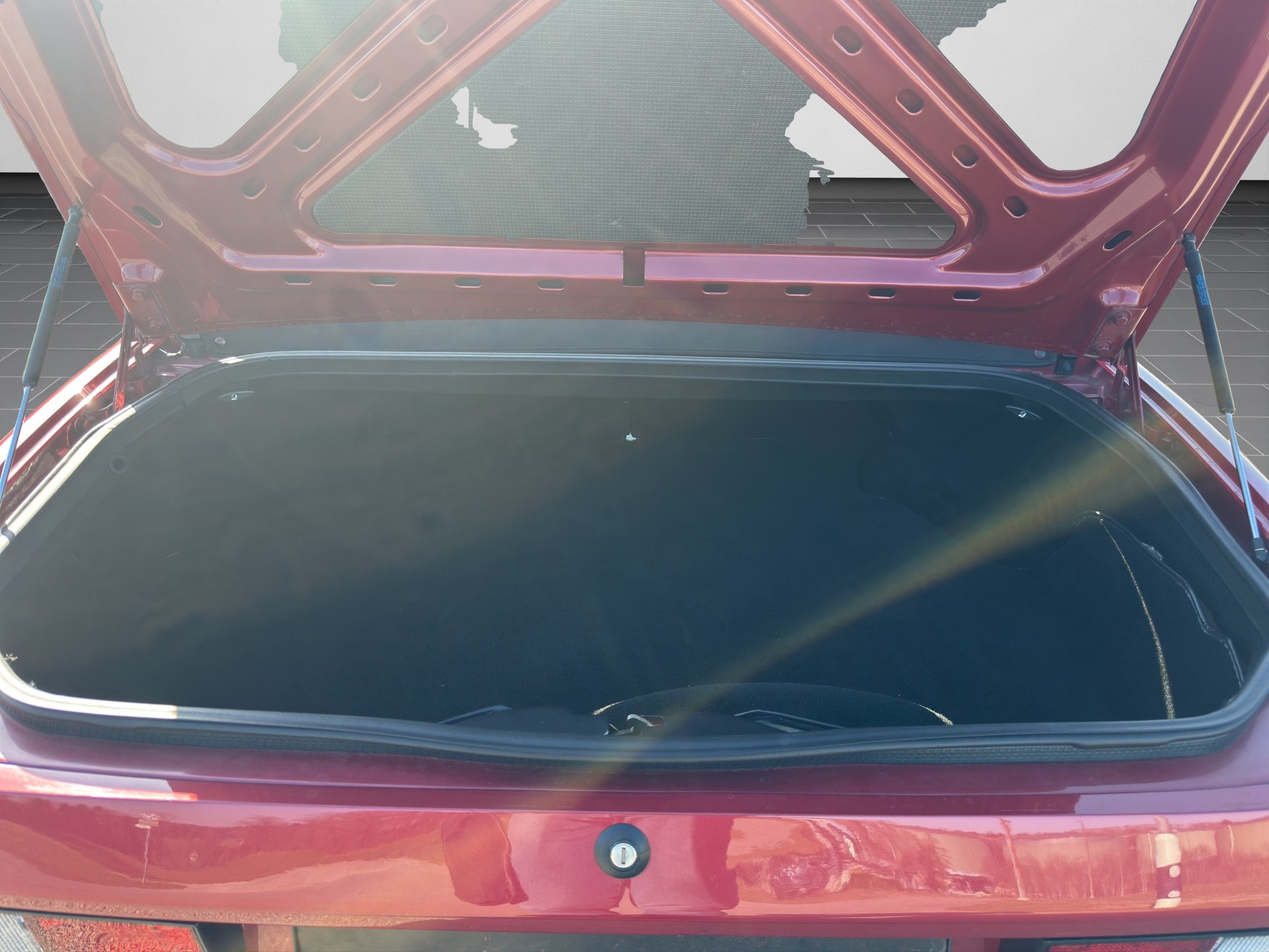 PORSCHE 944 S2 Cabriolet-image-14