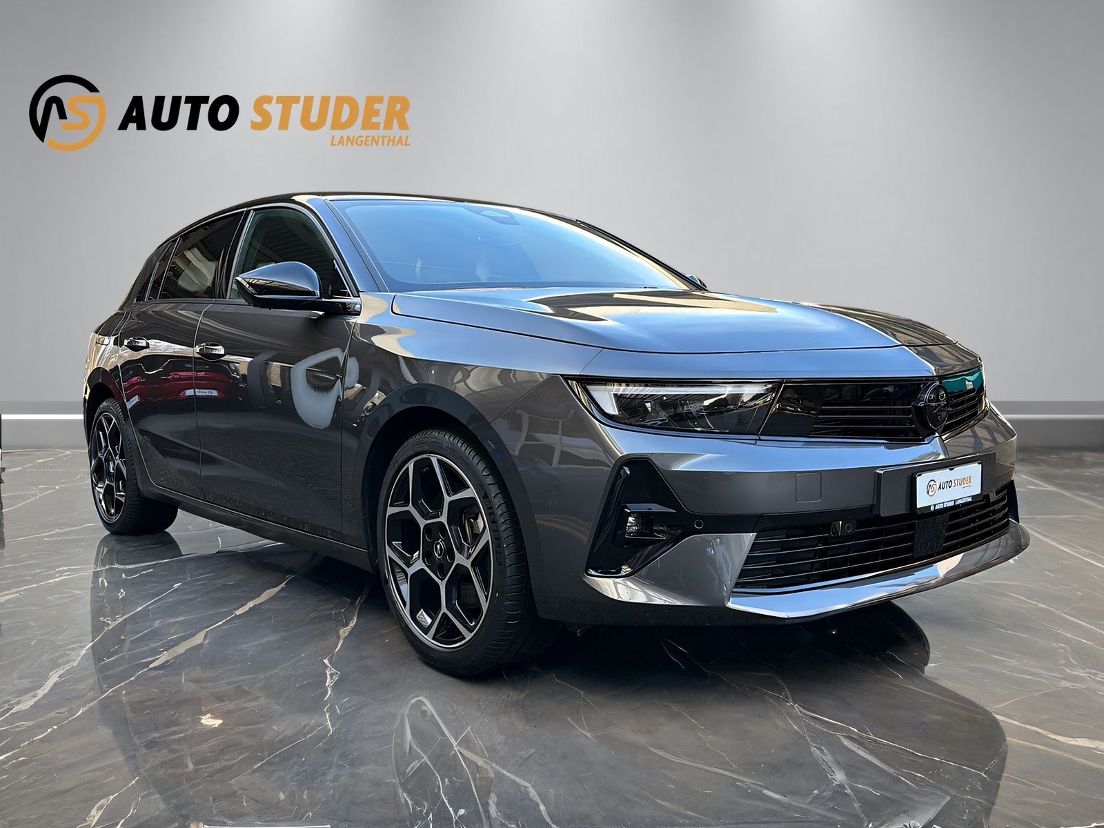 OPEL Astra L 1.6 T PHEV 180 Swiss Plus-image-2
