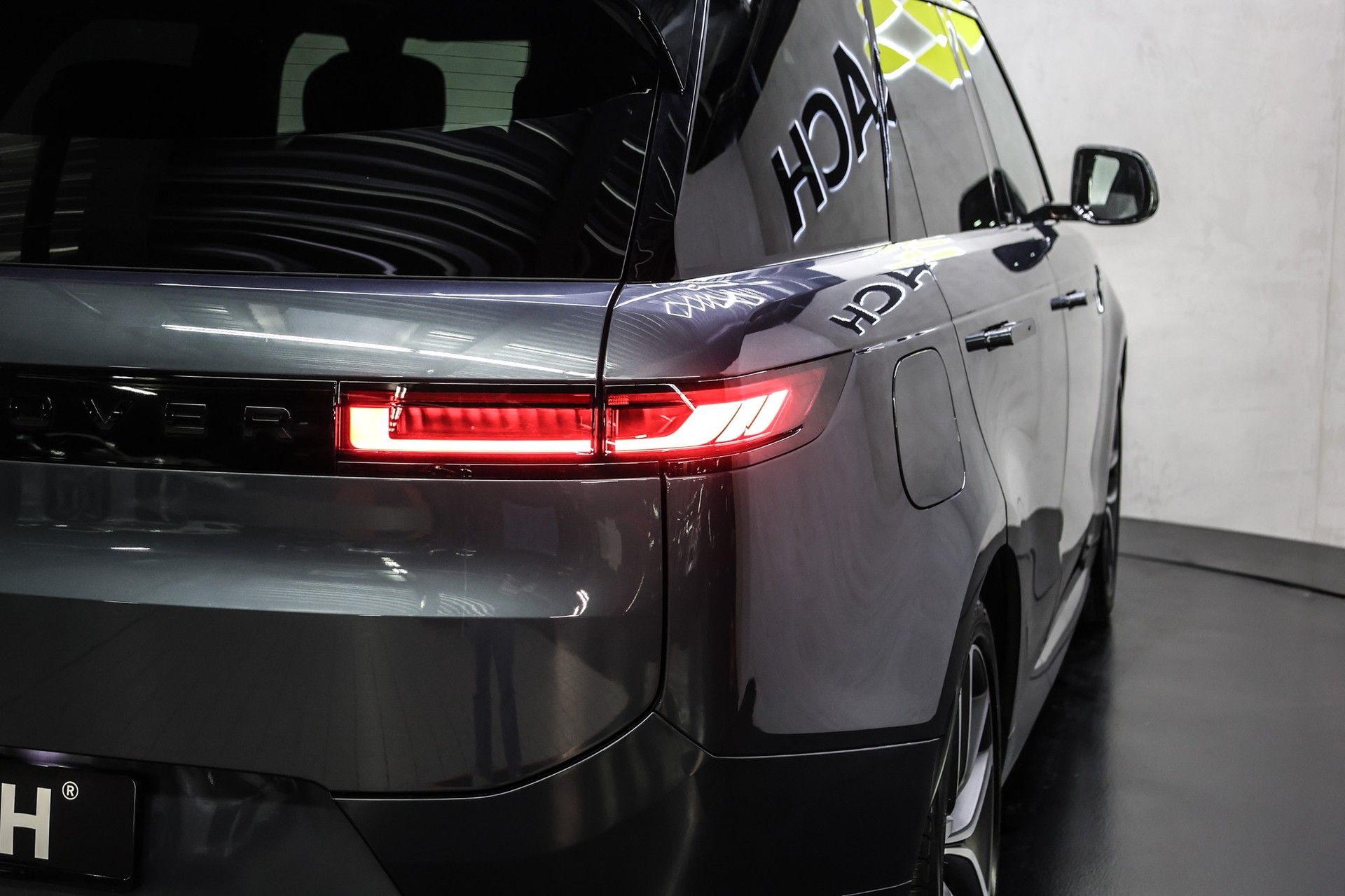 LAND ROVER Range Rover Sport 3.0 I6 P550e Autobiography-image-20