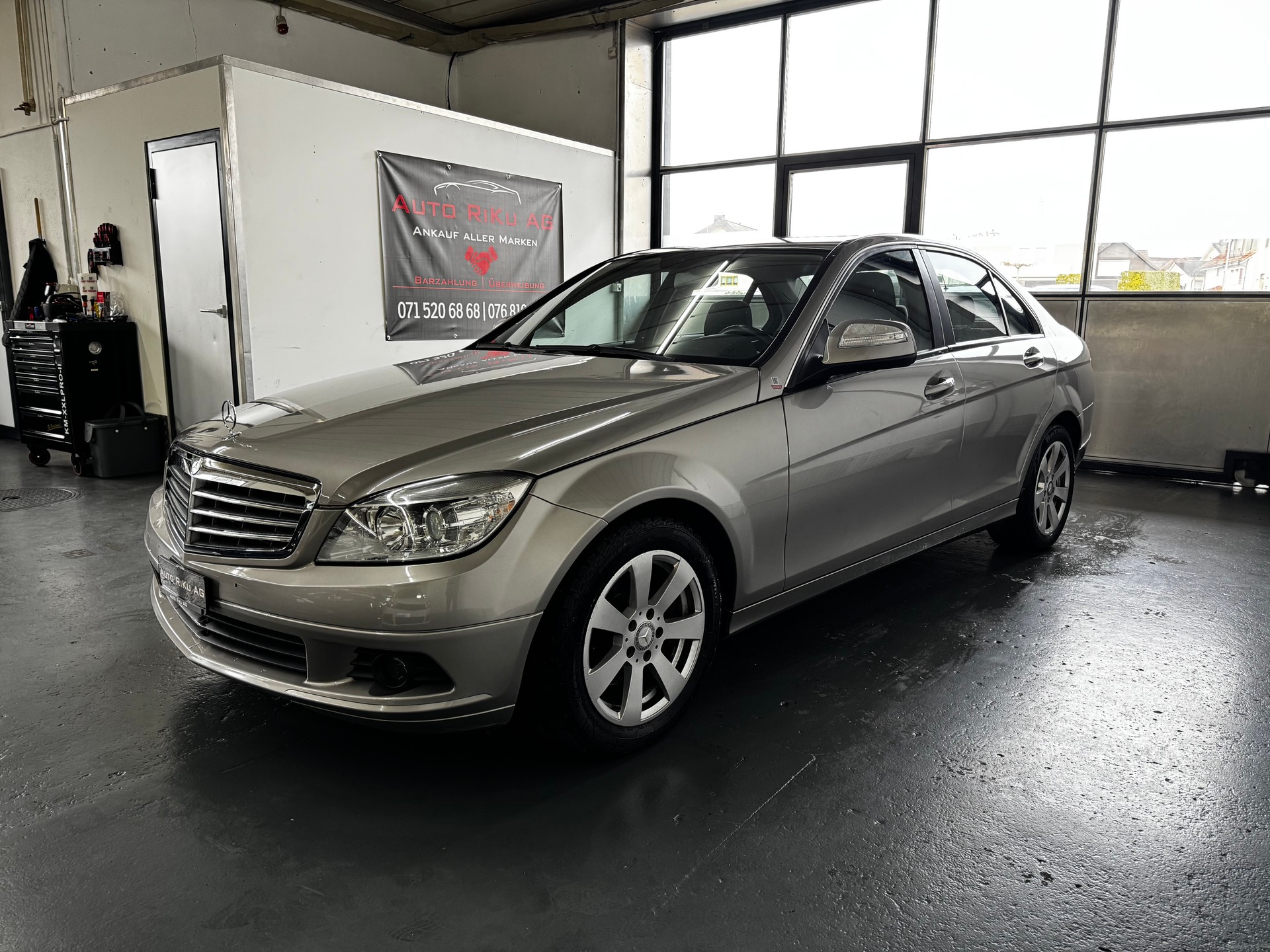 MERCEDES-BENZ C 220 CDI (Classic)-image-5