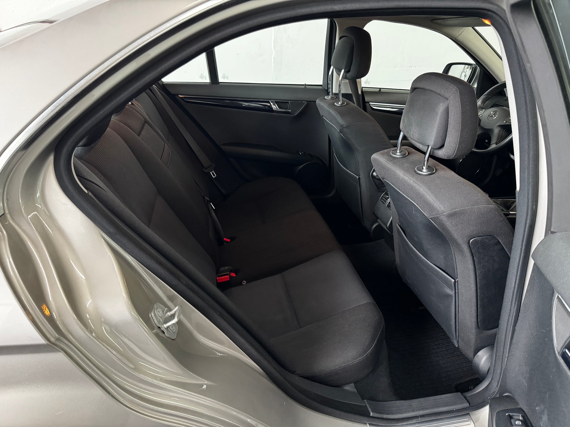 MERCEDES-BENZ C 220 CDI (Classic)-image-18