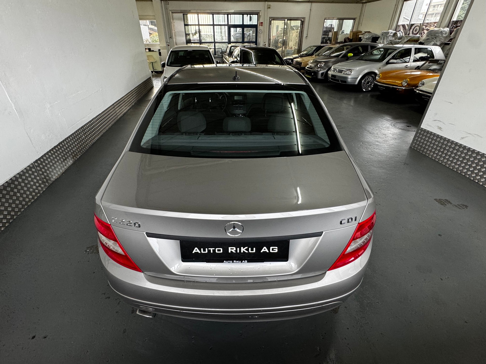 MERCEDES-BENZ C 220 CDI (Classic)-image-9