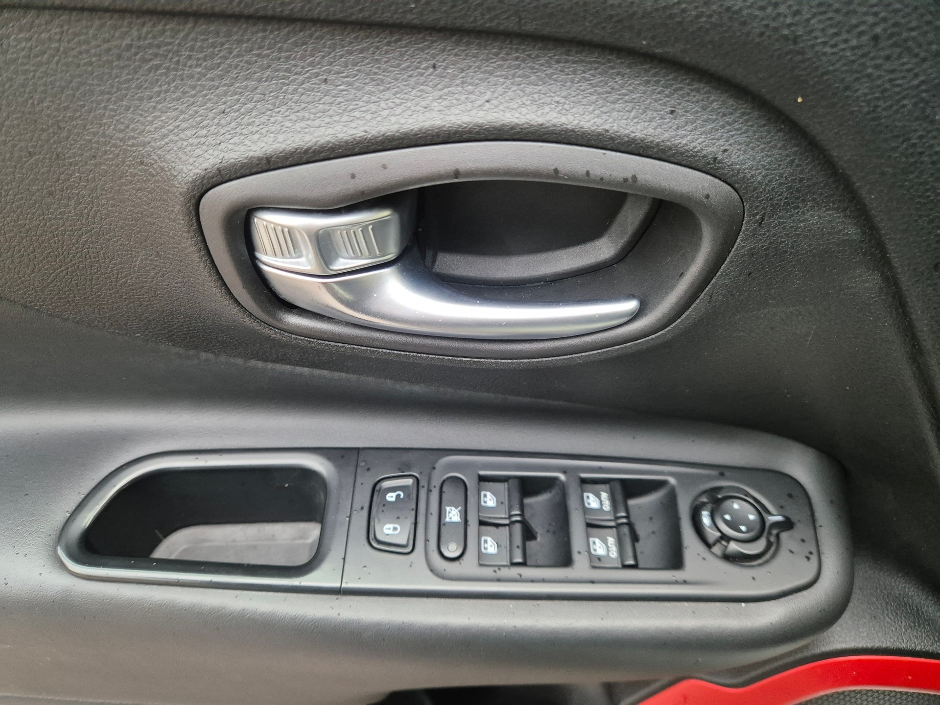 JEEP Renegade 2.0 CRD Trailhawk AWD + Low Range 9ATX-image-8
