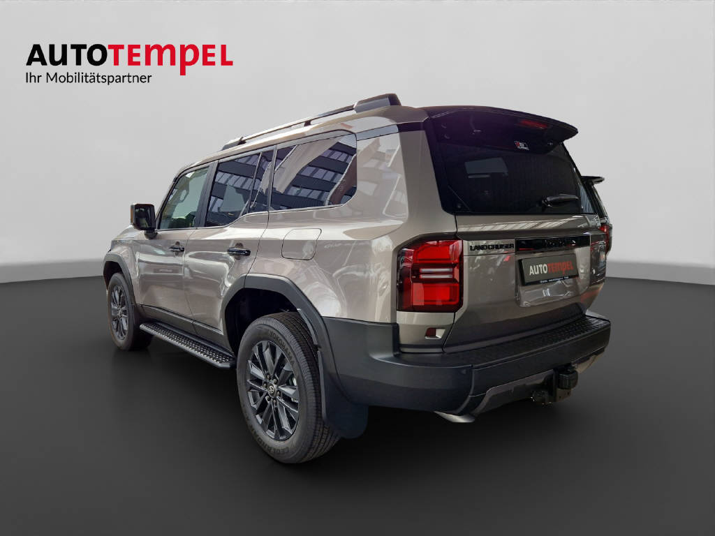TOYOTA Land Cruiser 2.8 D 48V Invinci 48095/007-showroom-element-2