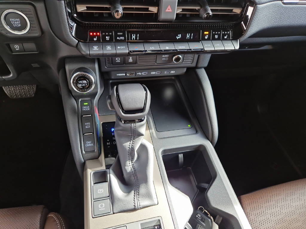 TOYOTA Land Cruiser 2.8 D 48V Invinci 48095/007-image-14