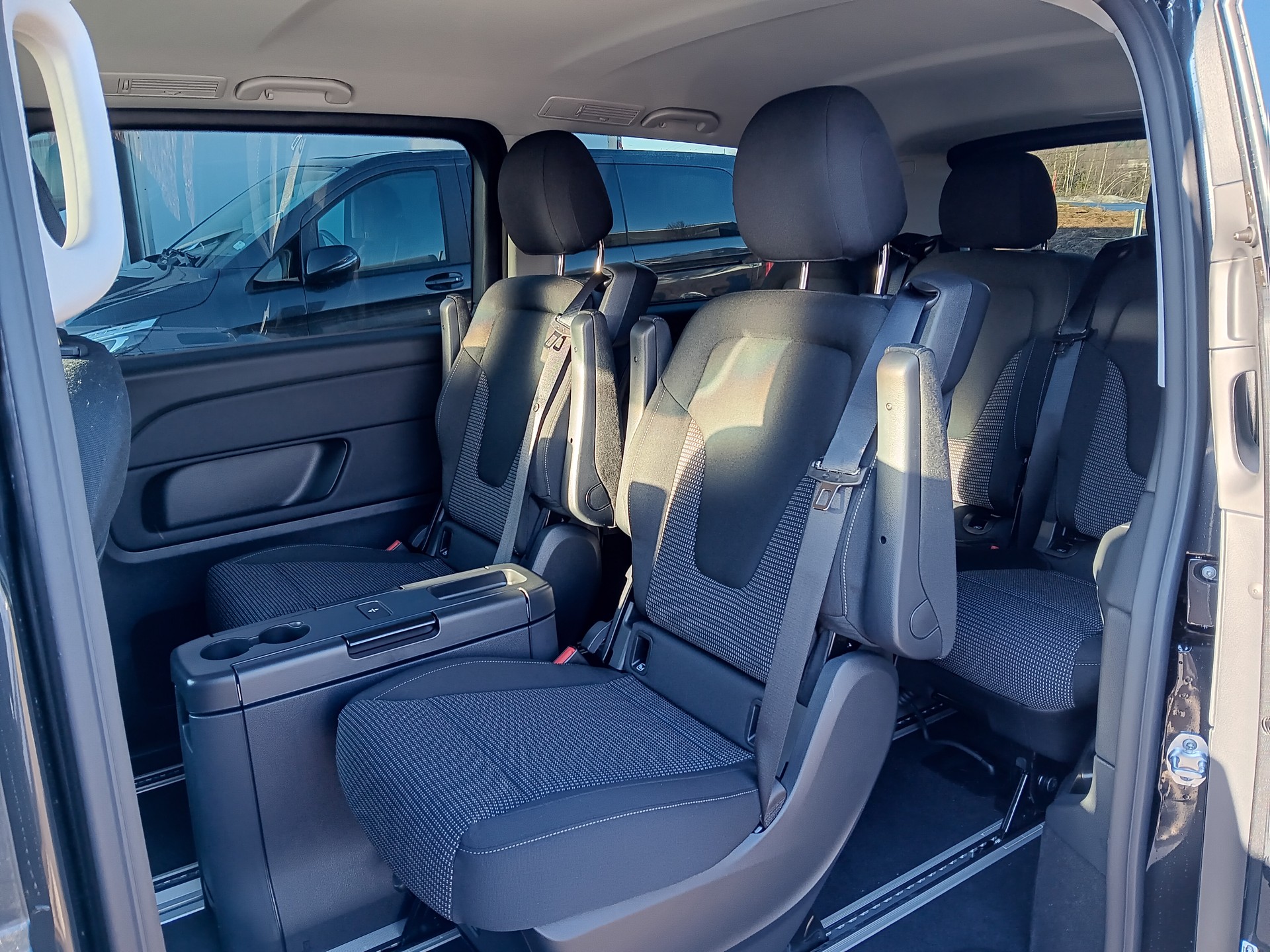 MERCEDES-BENZ V 250 d Trend 3200mm L 4m 9G Tronic-image-8
