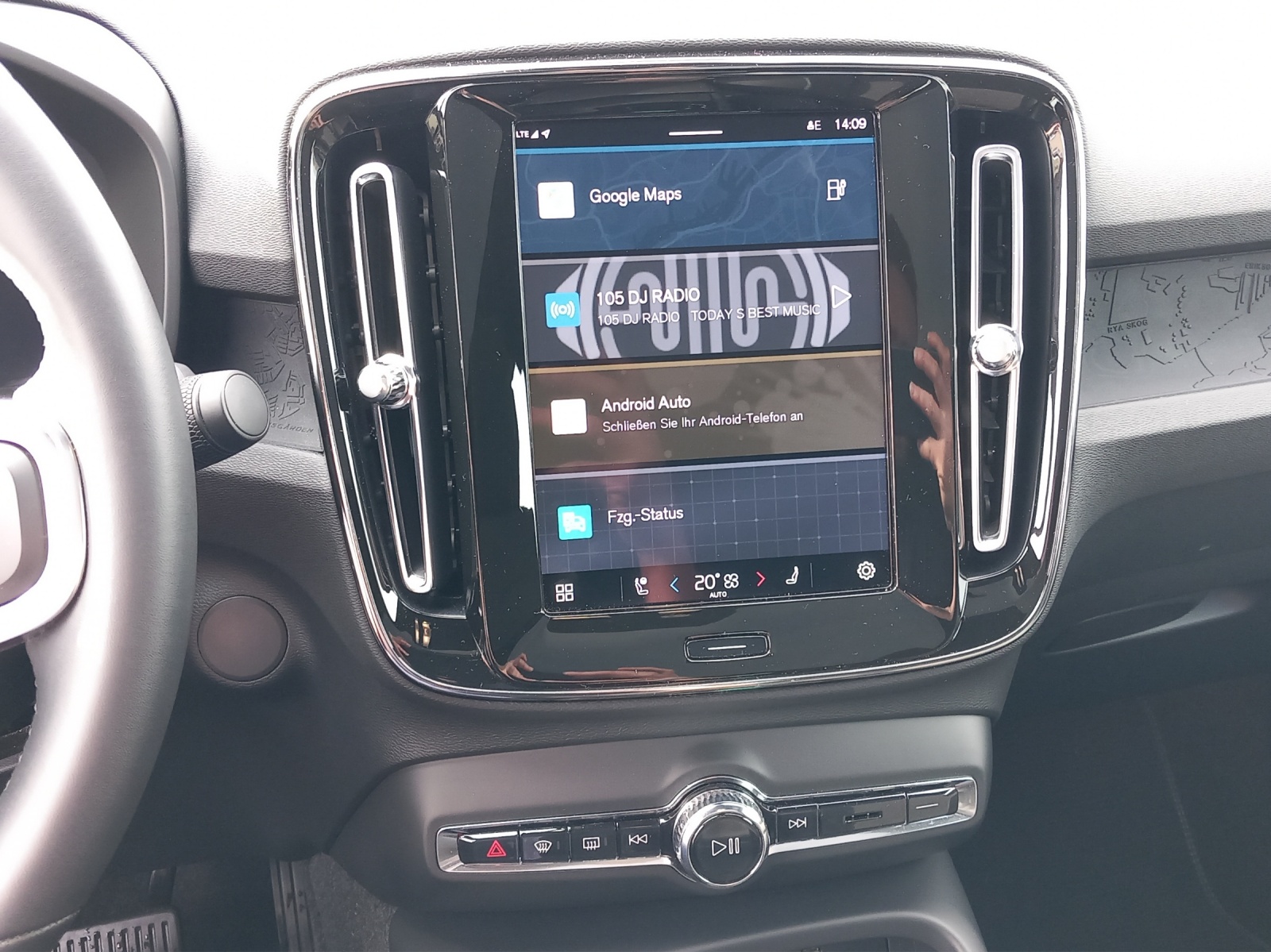VOLVO C40 P6 Recharge Plus-image-18