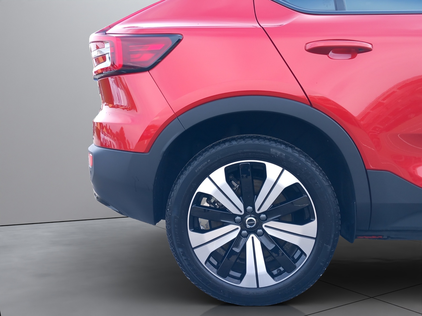 VOLVO C40 P6 Recharge Plus-image-10