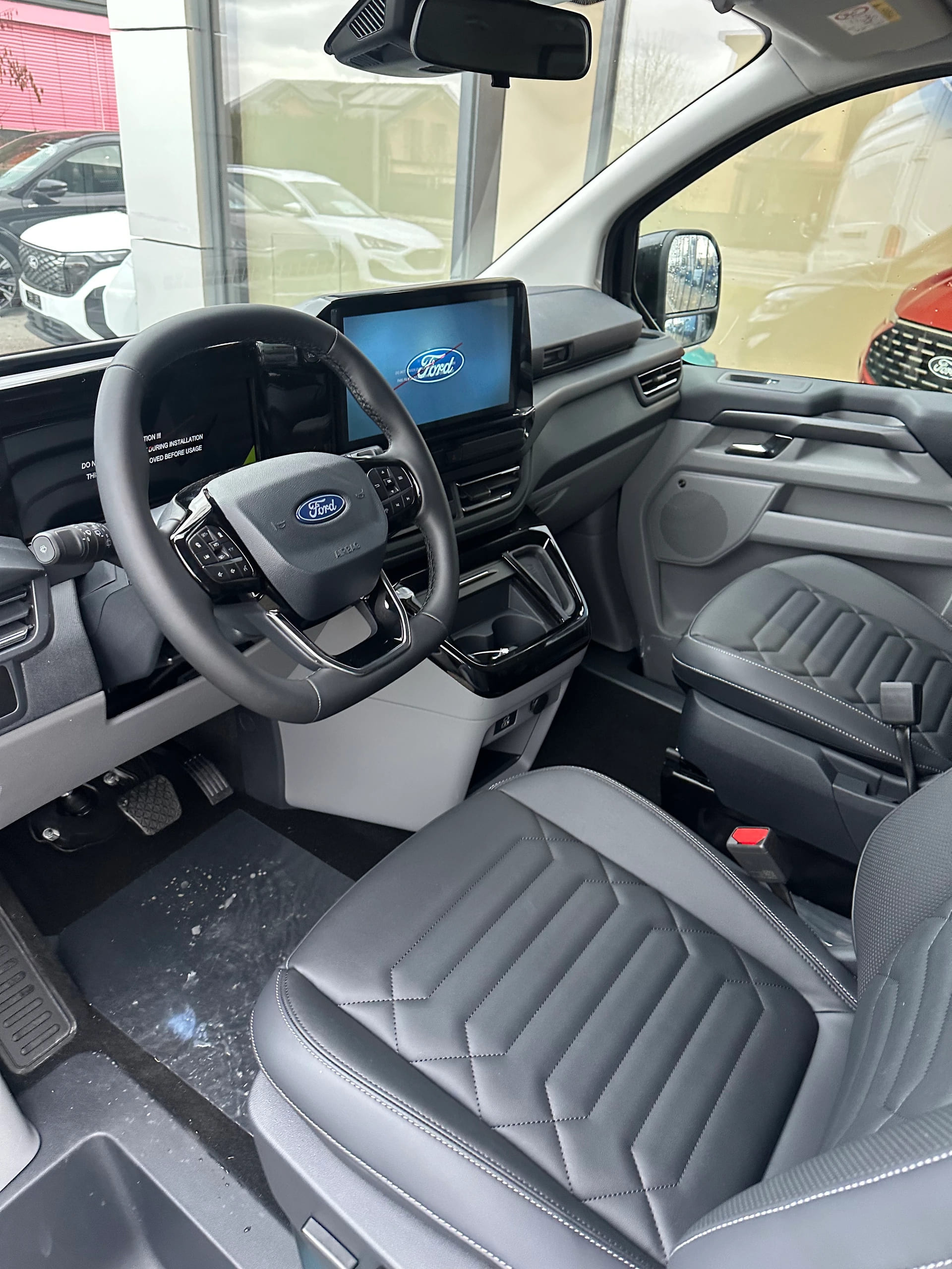 FORD Tourneo Custom 320 L2 2.0 EcoBl Titan.X/170/Aut.4WD-image-10