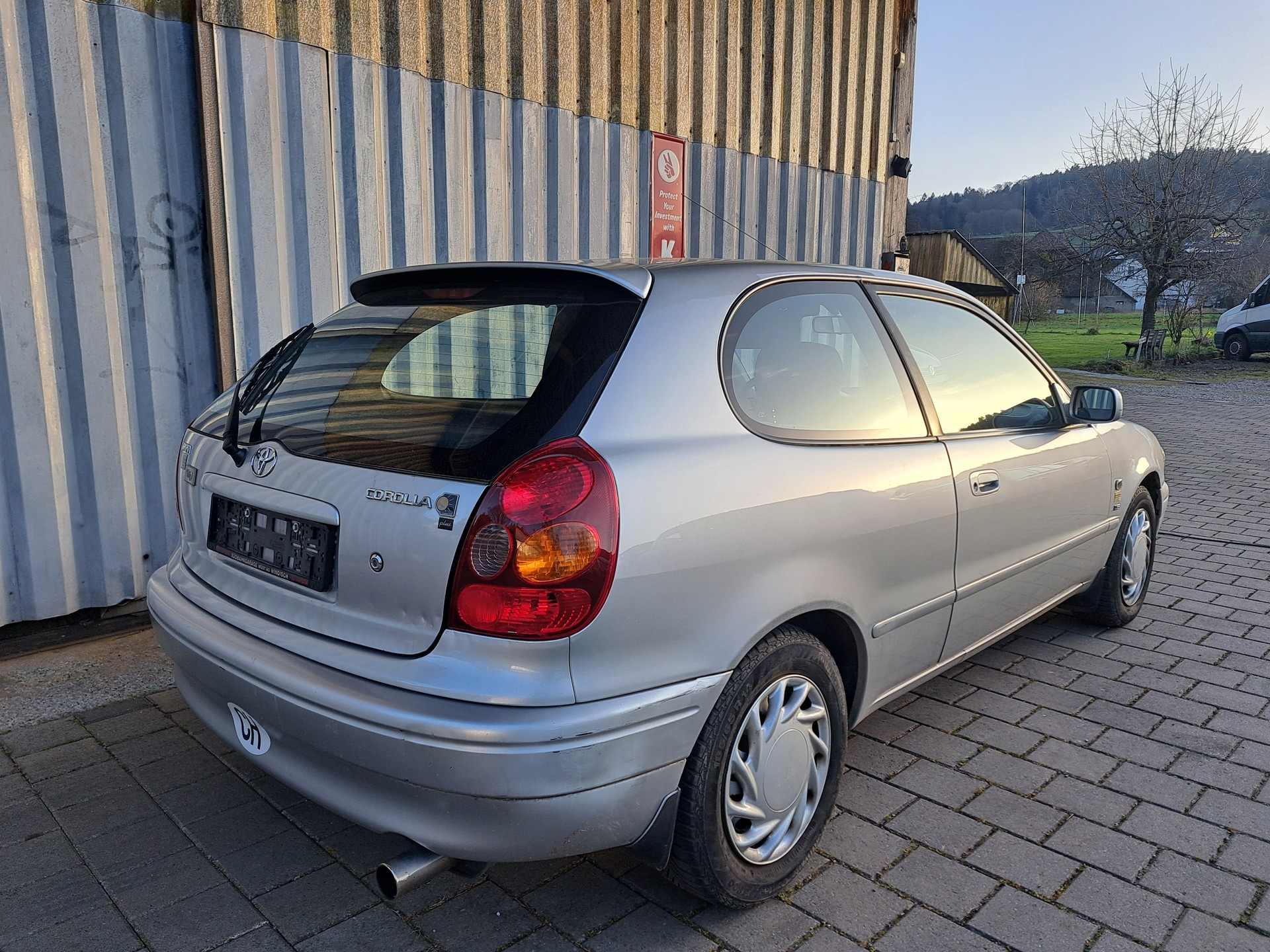 TOYOTA Corolla 1.6 Linea Sol plus-image-1