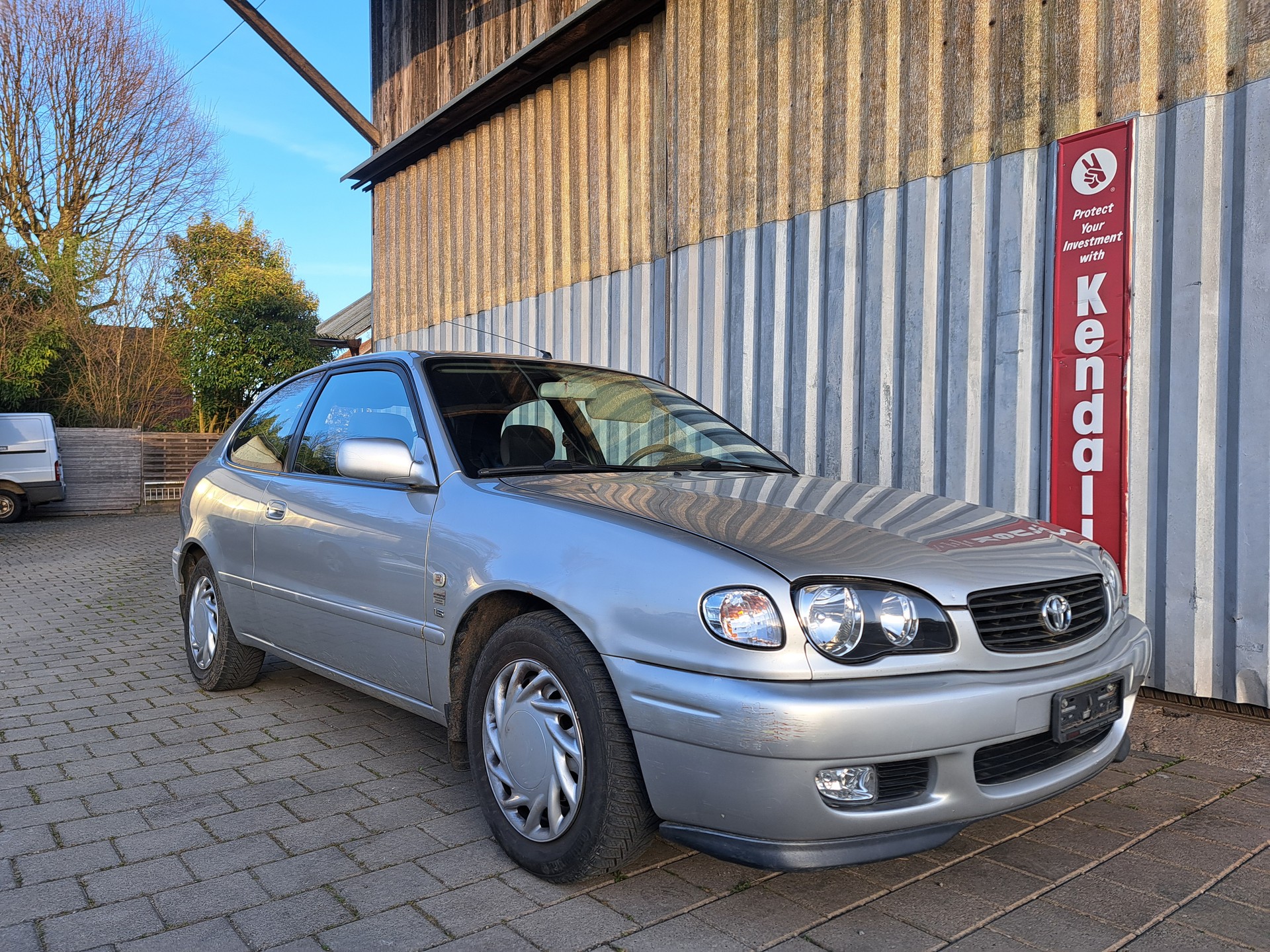 TOYOTA Corolla 1.6 Linea Sol plus-image-0