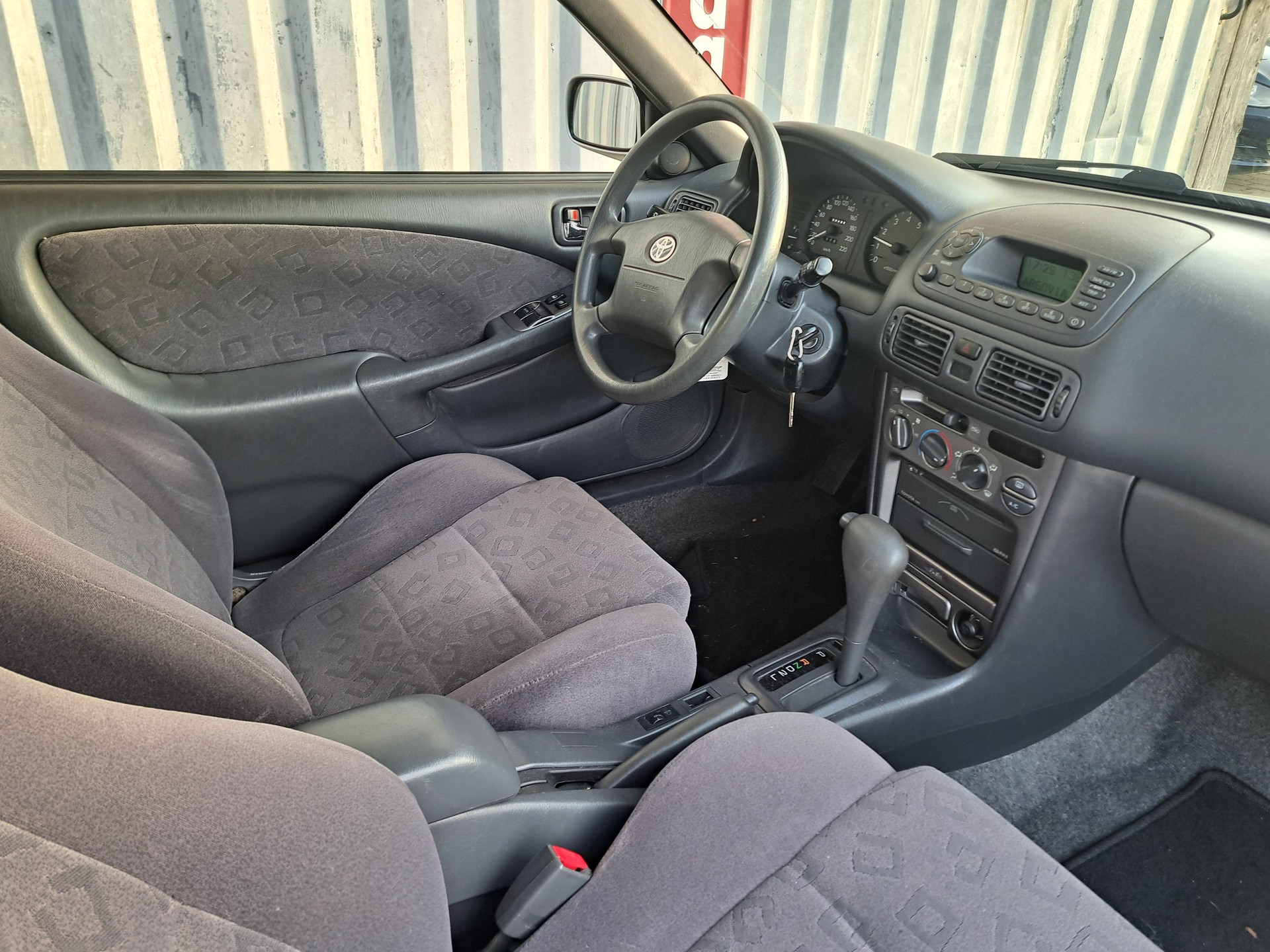 TOYOTA Corolla 1.6 Linea Sol plus-image-2