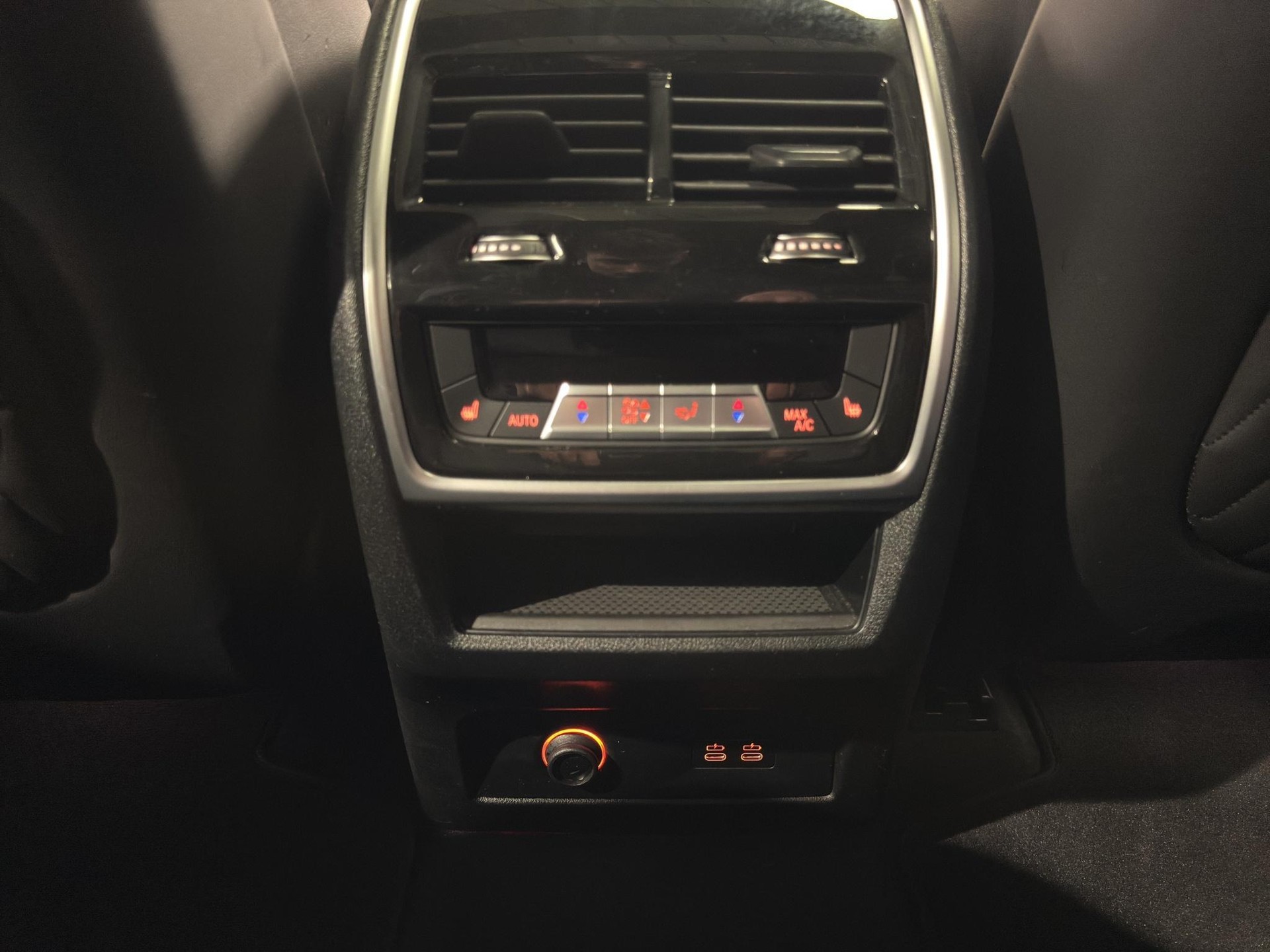 BMW X7 M60i M Sport-image-10