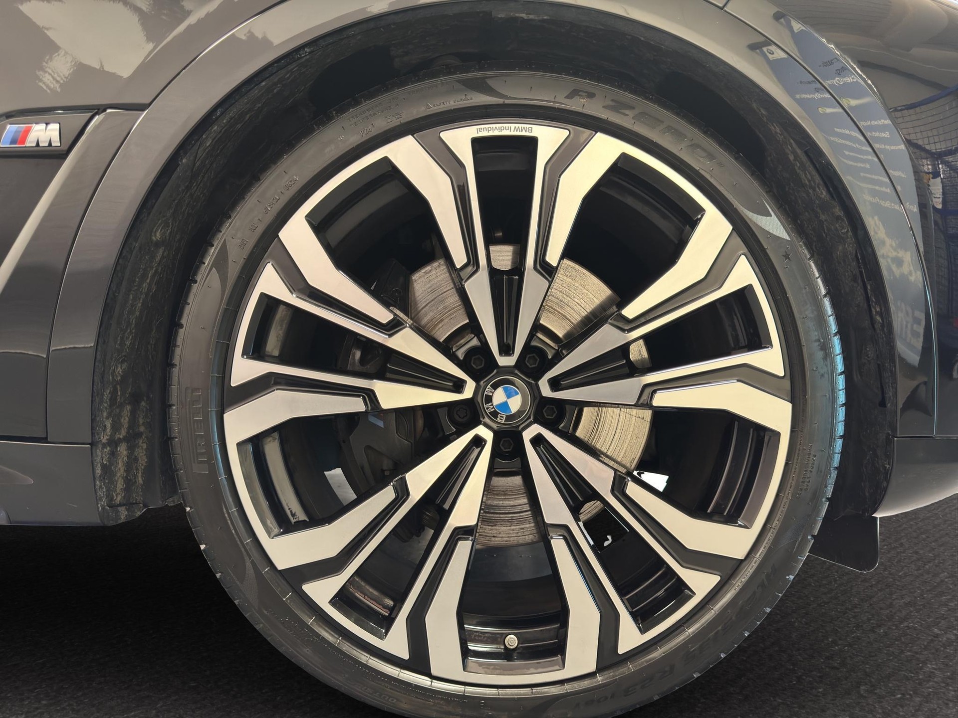 BMW X7 M60i M Sport-image-14