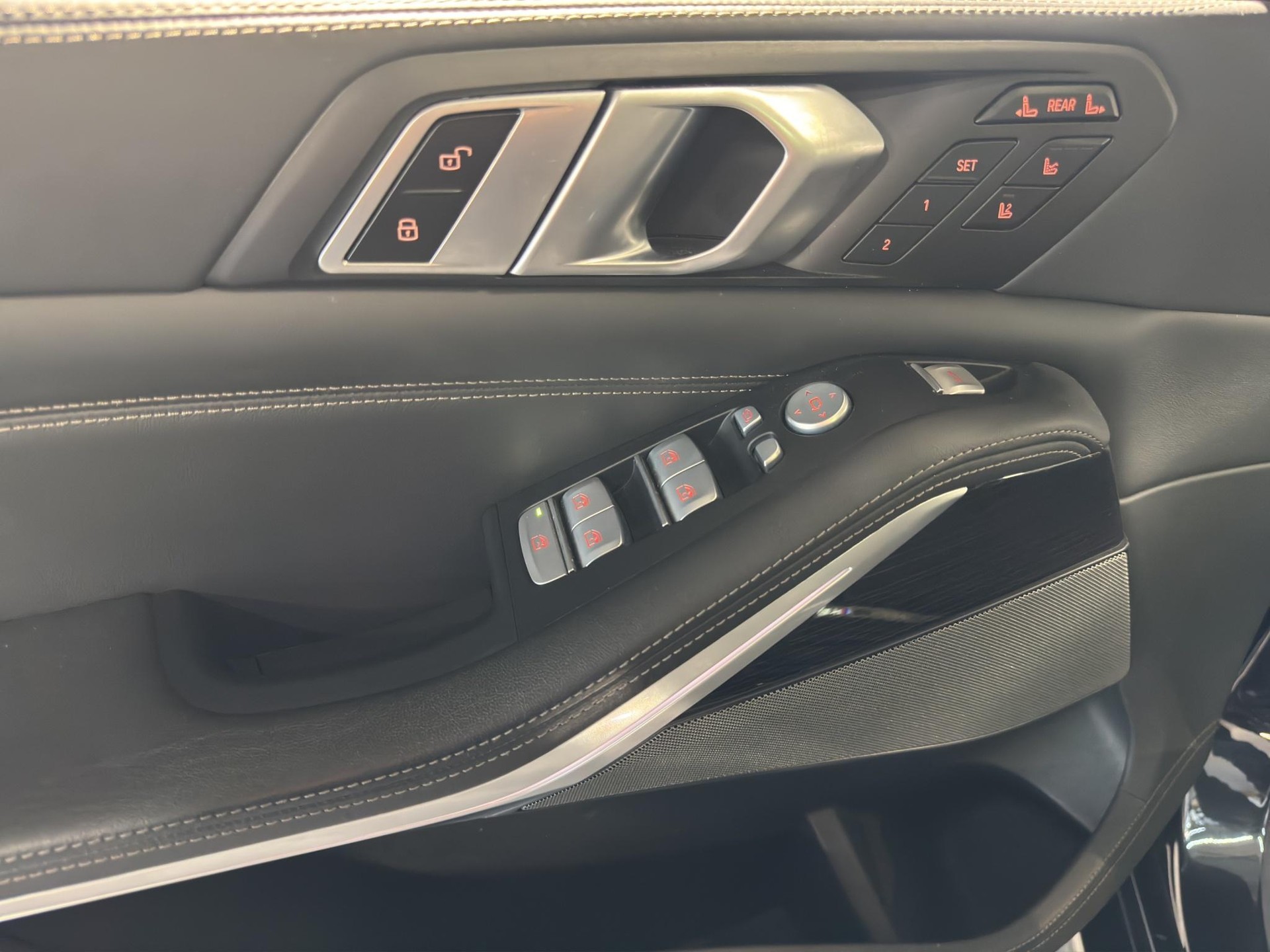 BMW X7 M60i M Sport-image-11