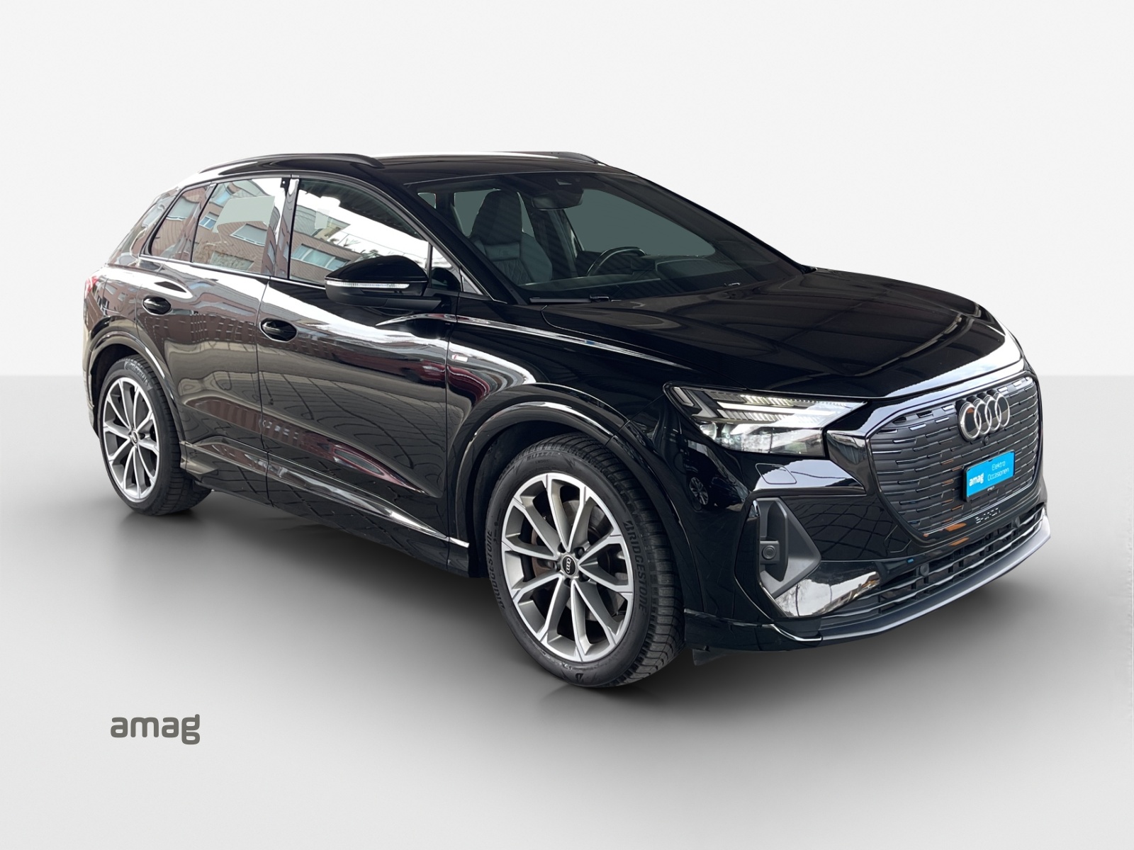 AUDI Q4 e-tron 50 quattro-image-6