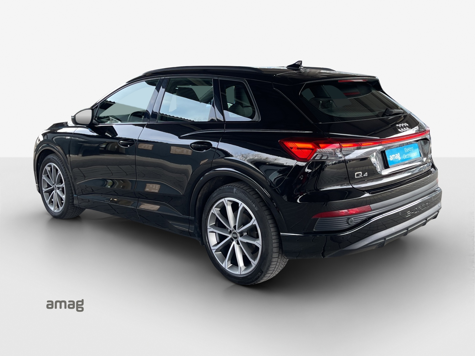 AUDI Q4 e-tron 50 quattro-image-2