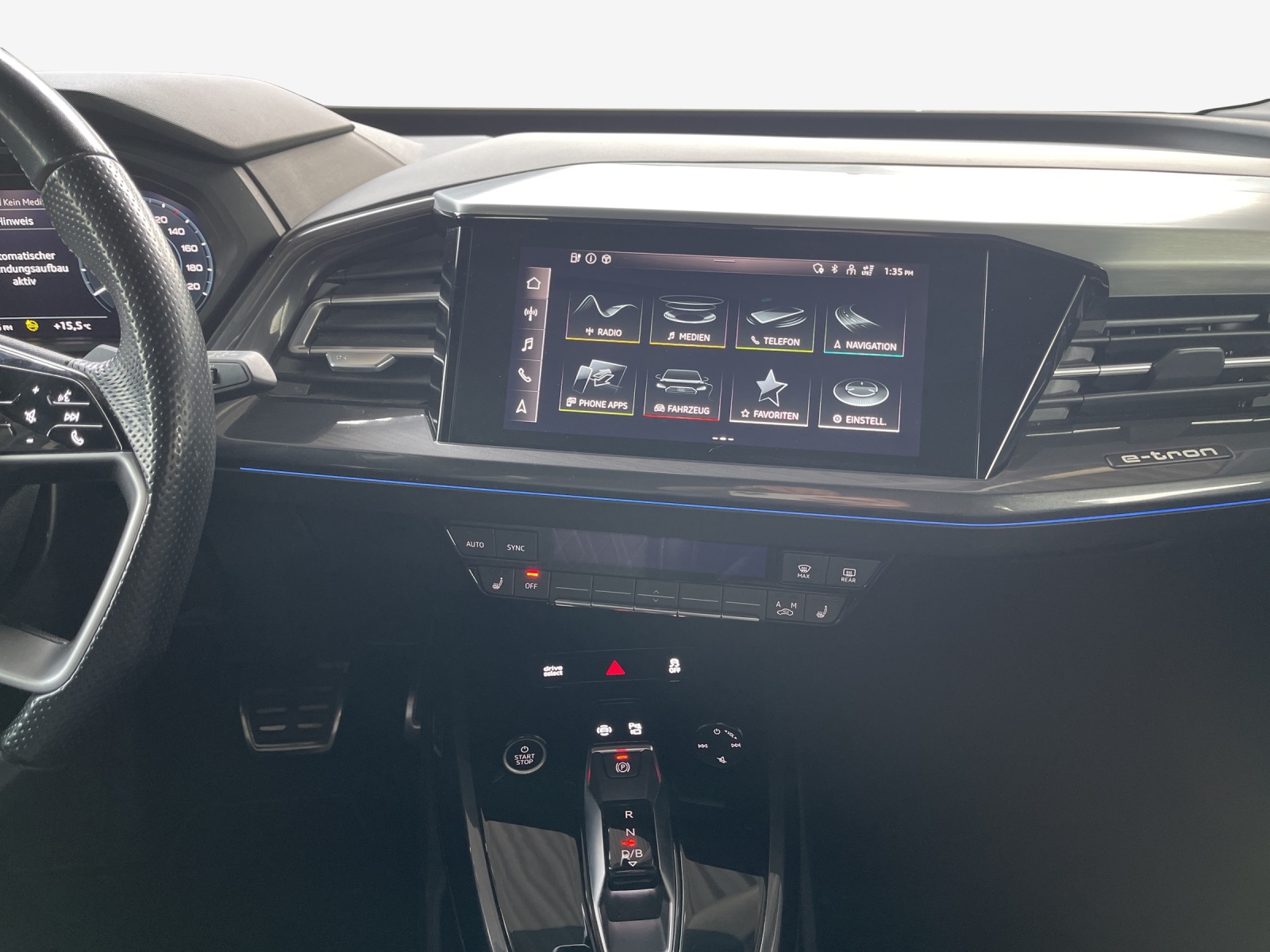 AUDI Q4 e-tron 50 quattro-image-11