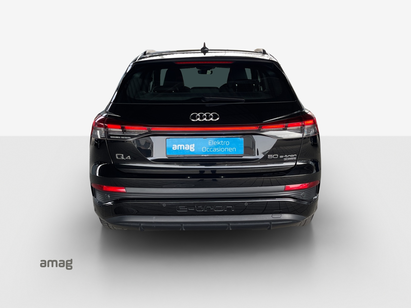 AUDI Q4 e-tron 50 quattro-image-4