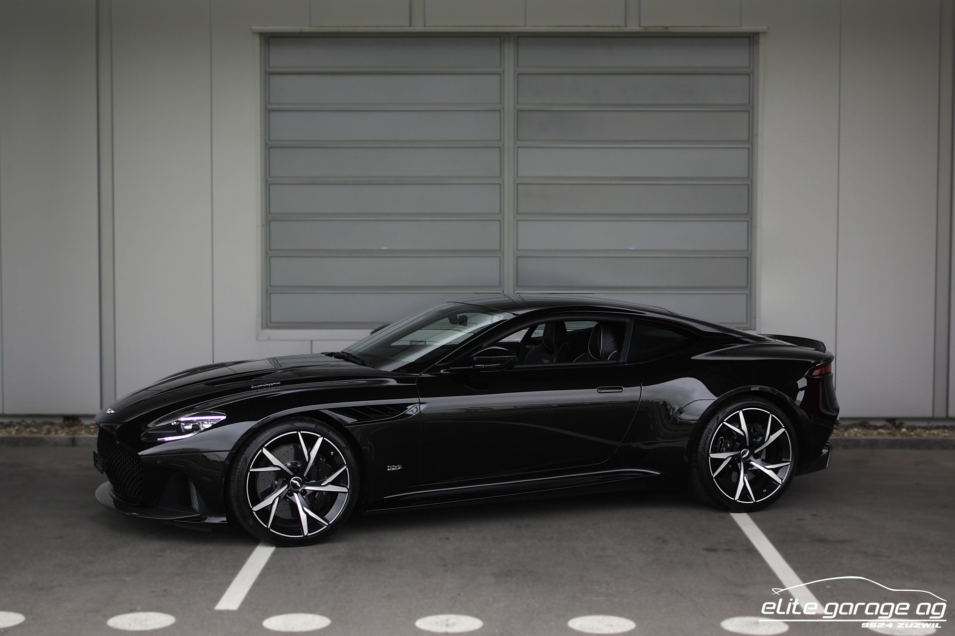ASTON MARTIN DBS Coupé Superleggera