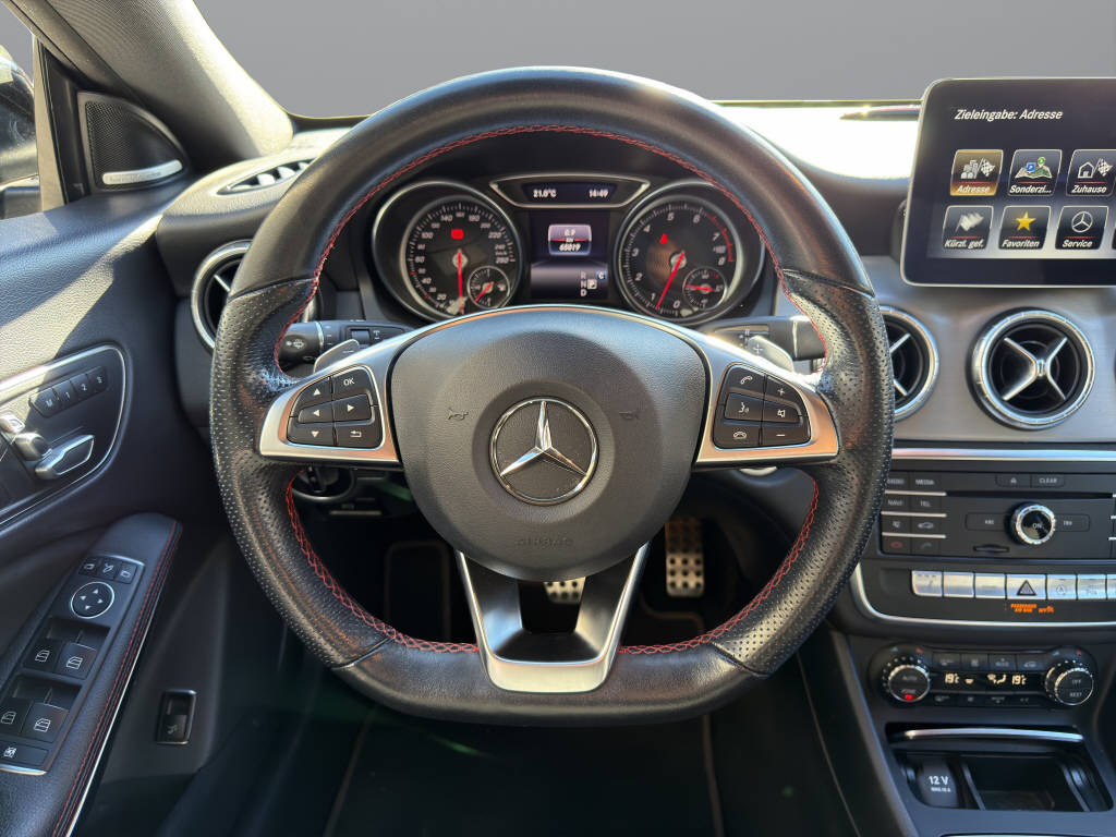 MERCEDES-BENZ CLA 220 AMG Line 4m Shooting Brake-image-9