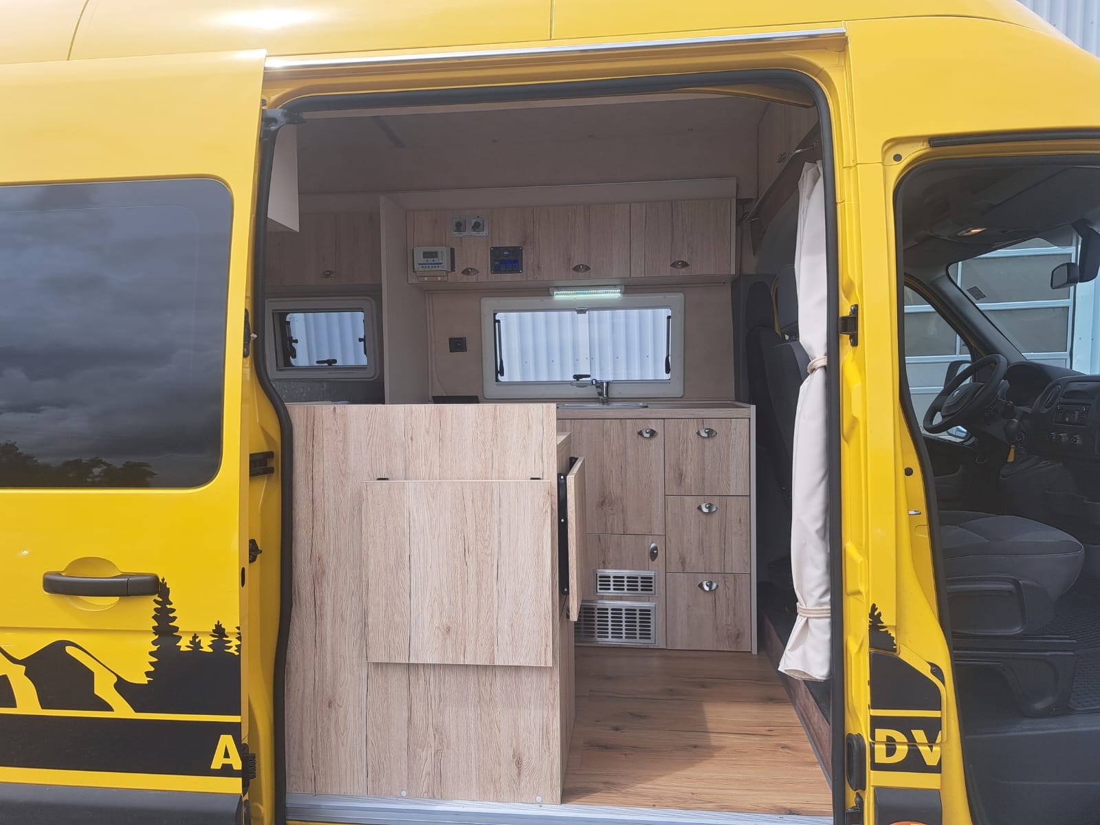 RENAULT Camper Wohnmobil Master L3H2-image-3