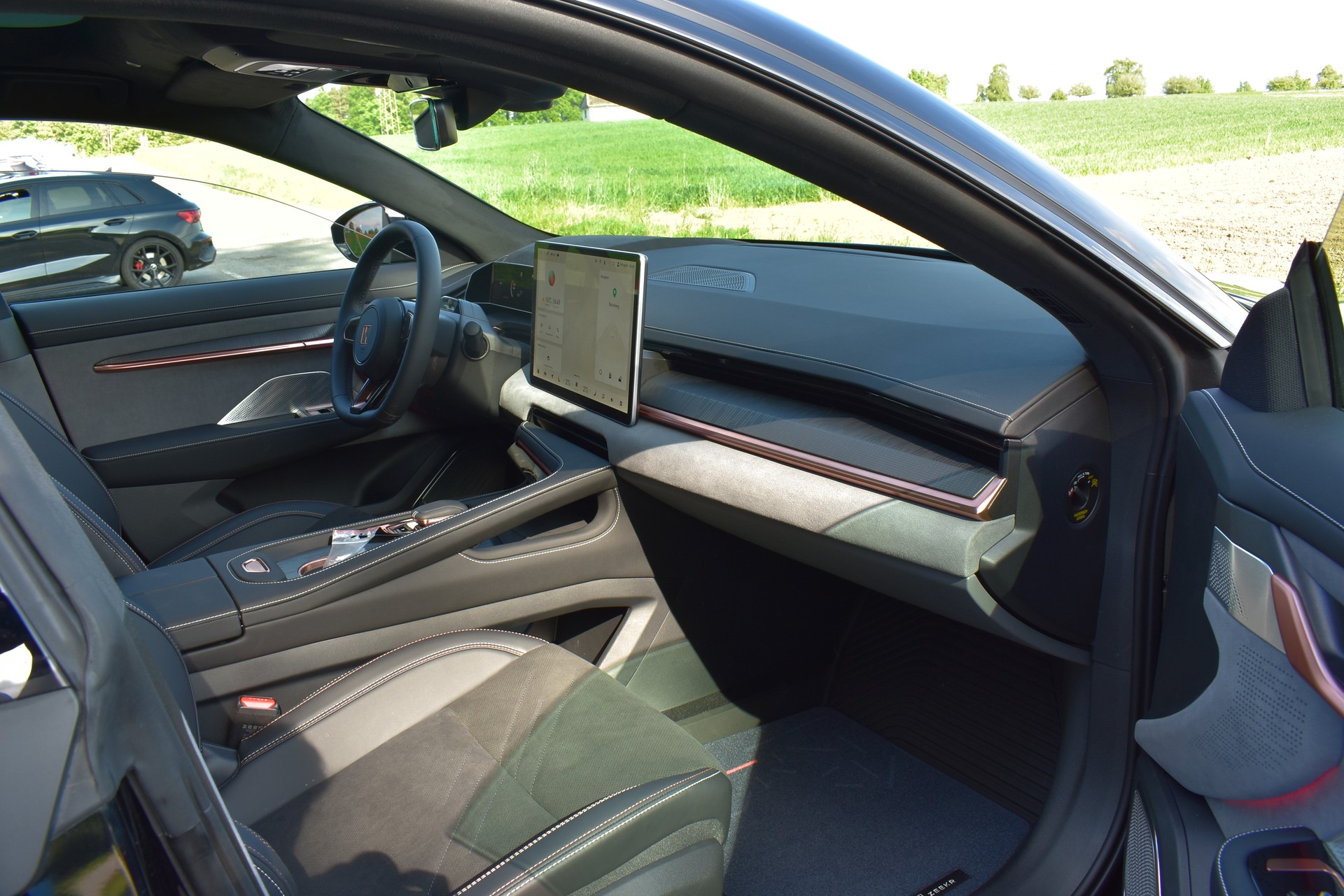 ZEEKR 001 96kWh Performace AWD-image-10
