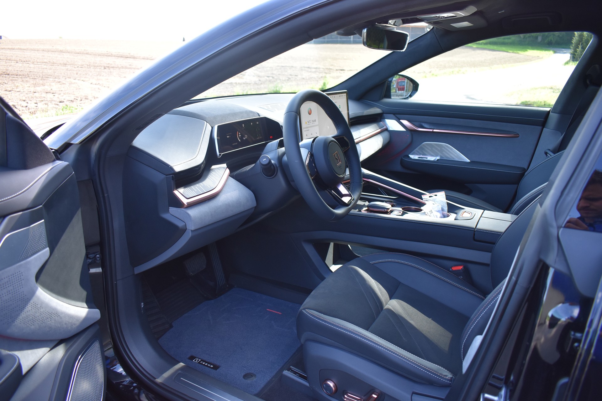 ZEEKR 001 96kWh Performace AWD-image-8