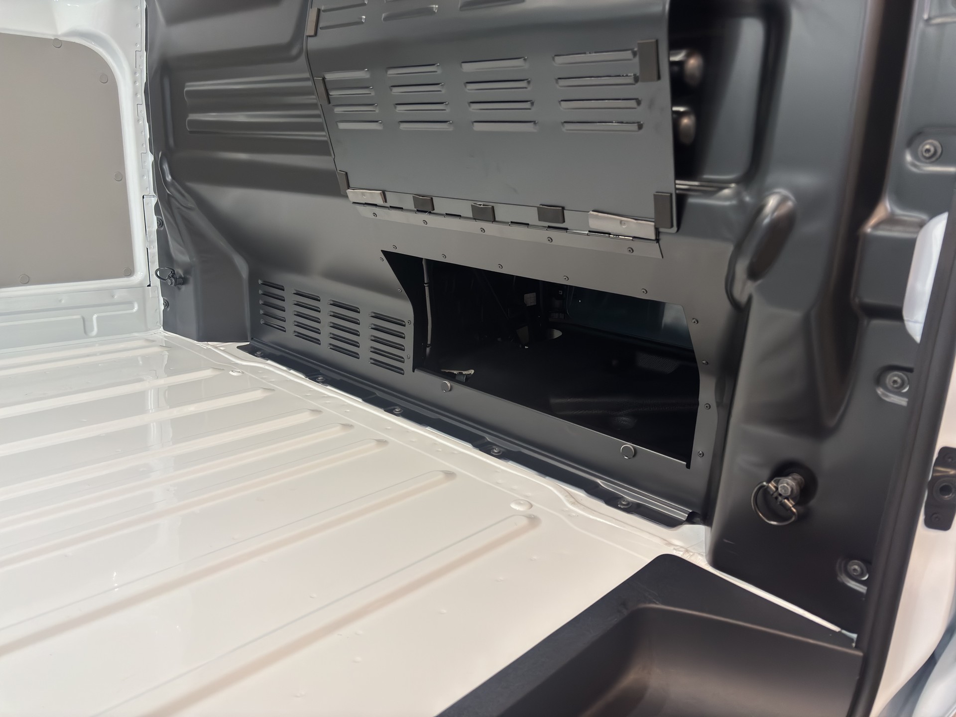 FORD Transit C Van 280 L1 2.0 EcoBlue 110 Trend-image-15