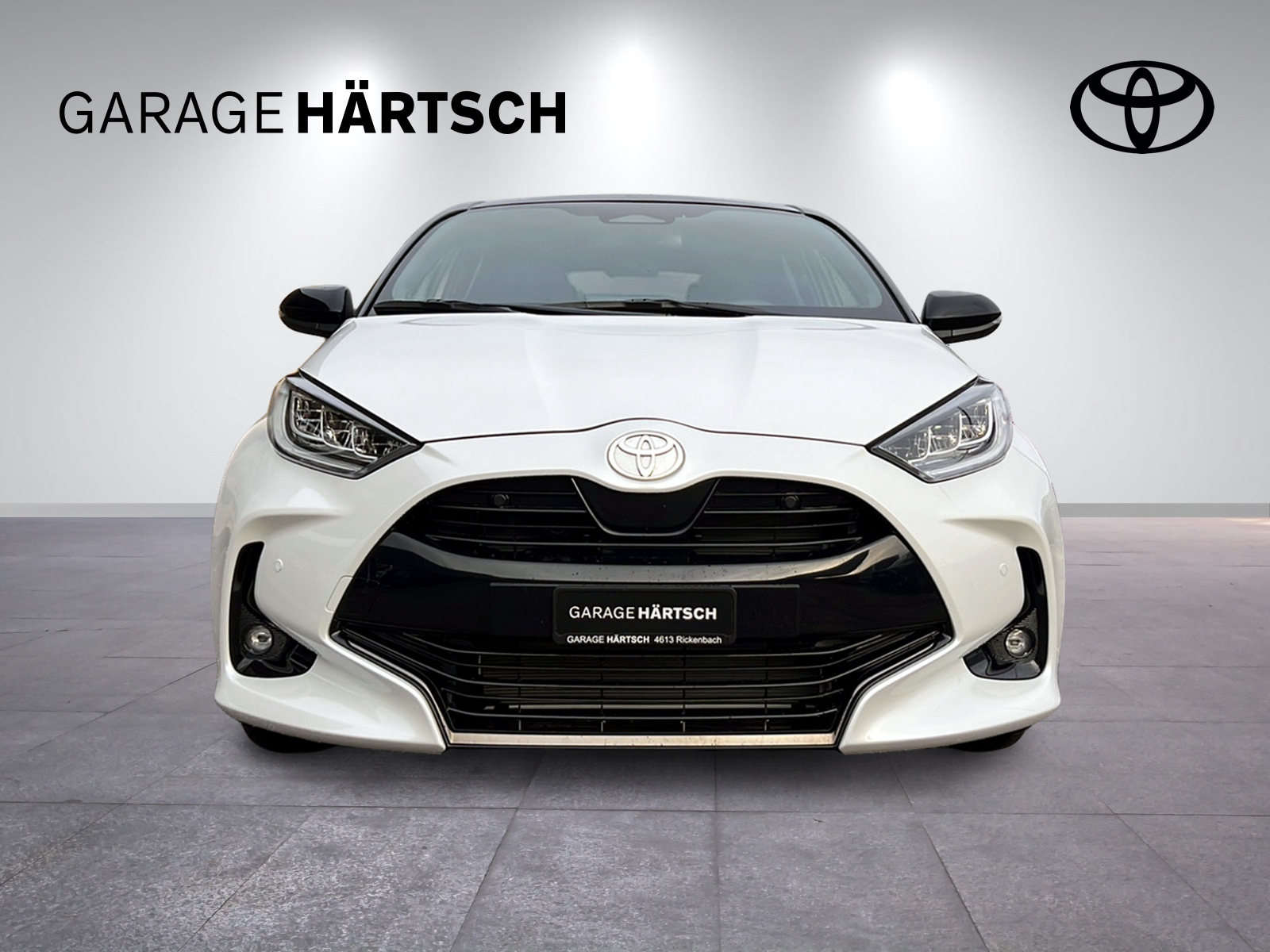 TOYOTA Yaris 1.5 VVT-i HSD Premium-image-9