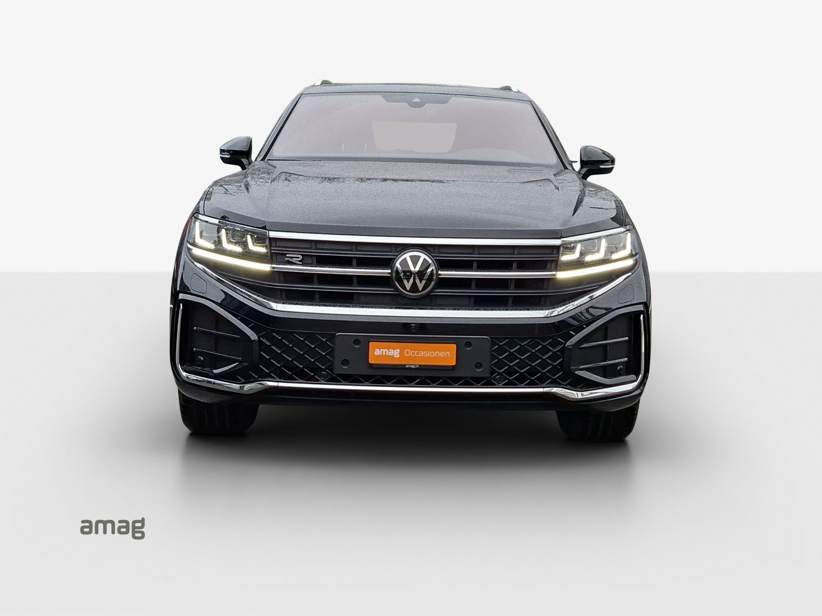 VW Touareg 3.0 TDI R-Line Tiptronic-image-6