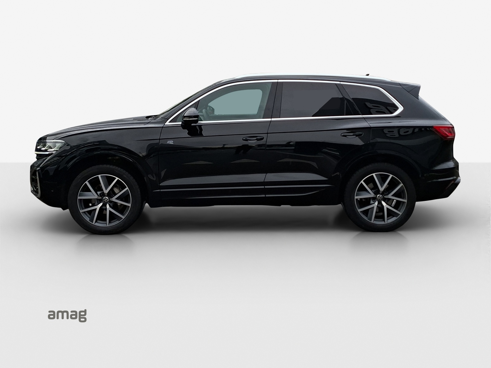 VW Touareg 3.0 TDI R-Line Tiptronic-image-1