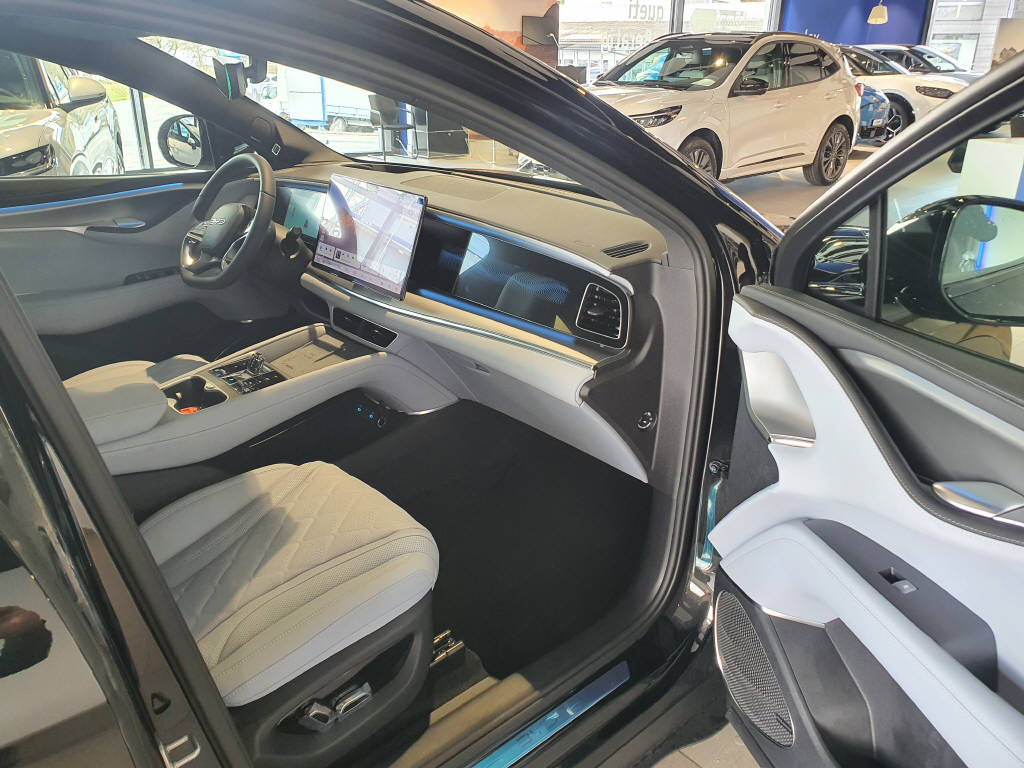 BYD Sealion 7 Excellence AWD-image-14