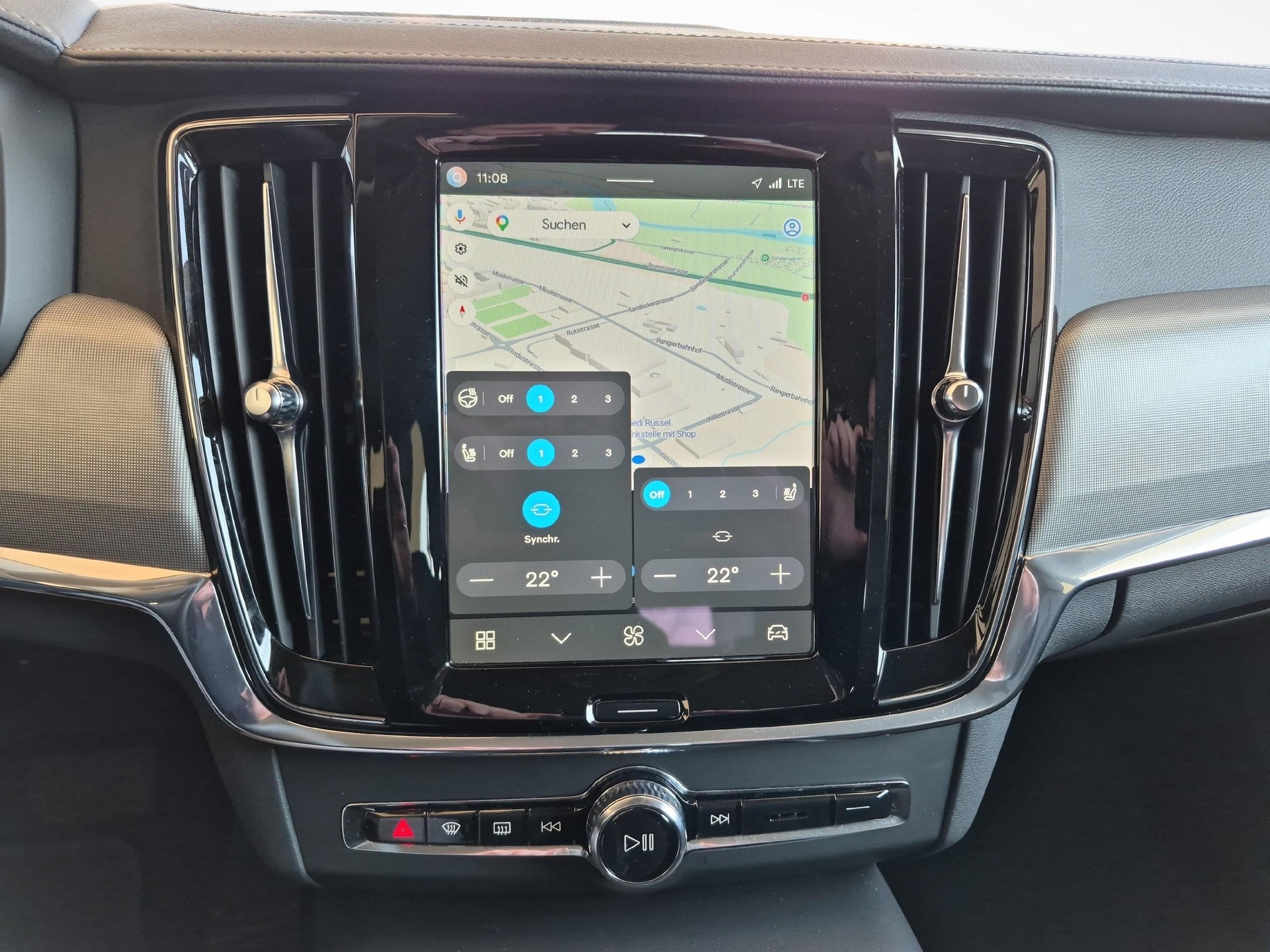VOLVO V90 Cross Country 2.0 B5 Plus AWD-image-13