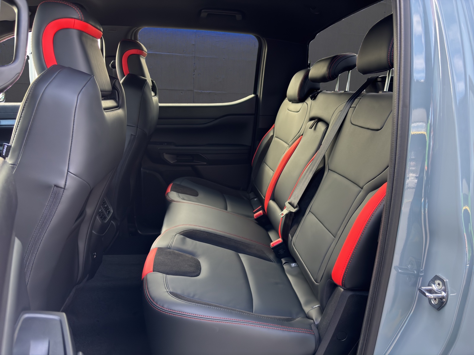 FORD Ranger Doppel-Kabine Pick-up 3.0i-V6-EcoBoost (292 PS) 4x4 Raptor-image-11
