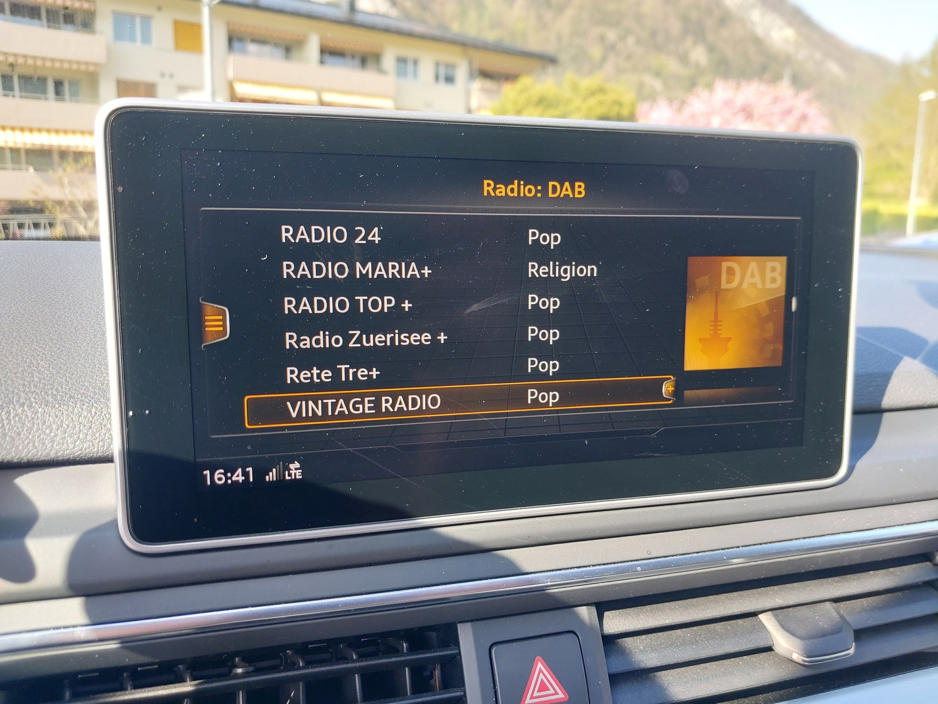 AUDI S4 Avant 3.0 TFSI quattro tiptronic-image-11