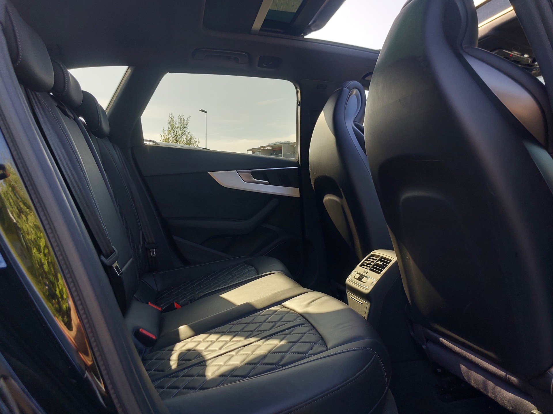 AUDI S4 Avant 3.0 TFSI quattro tiptronic-image-6