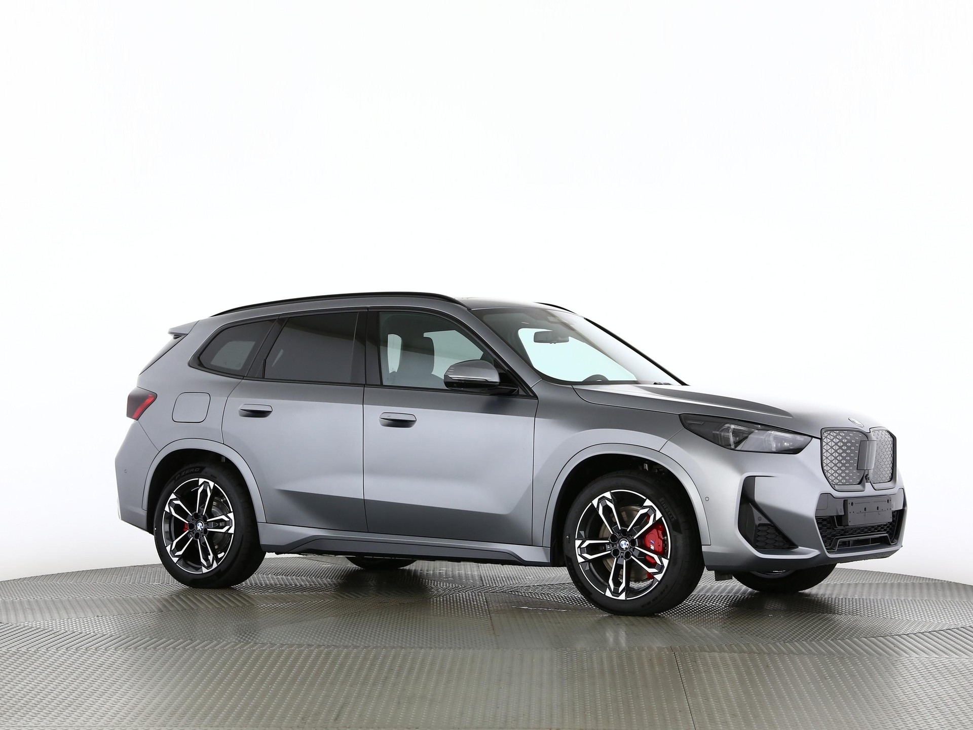 BMW iX1 30 xDrive-image-25