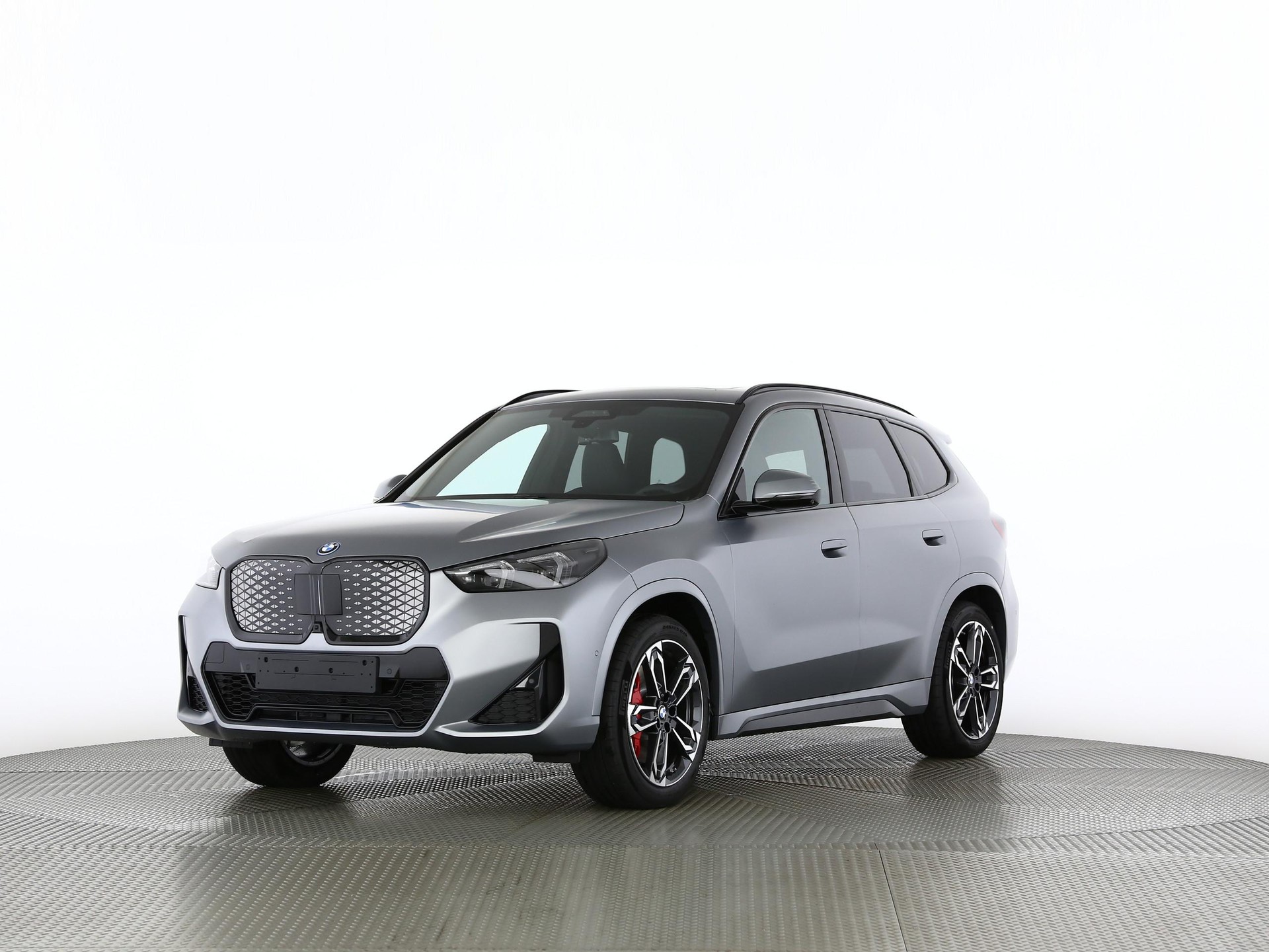 BMW iX1 30 xDrive-image-7