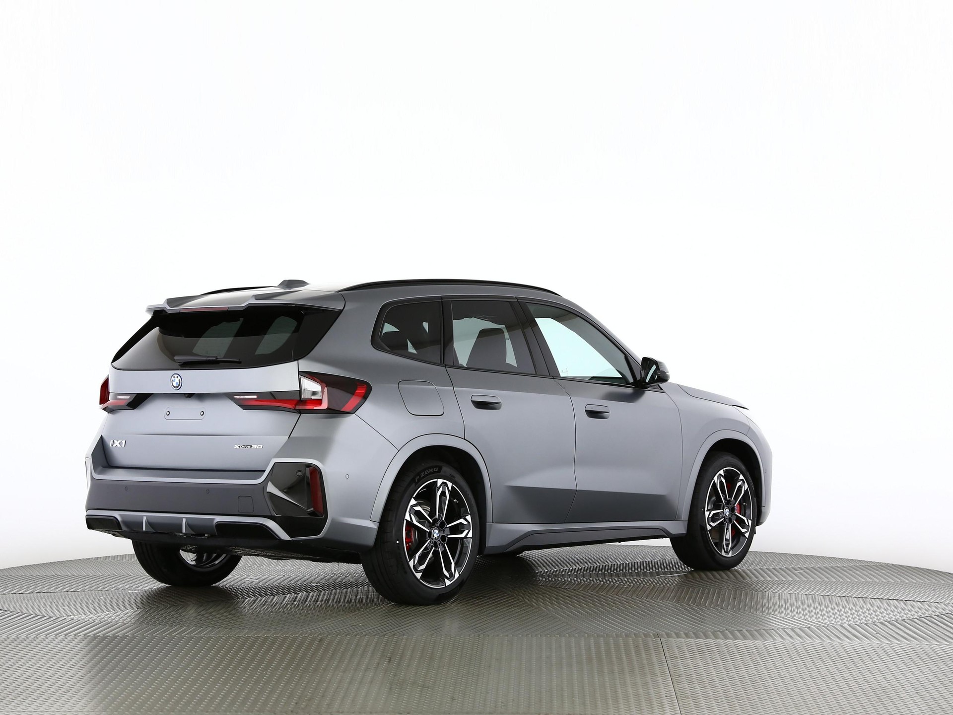 BMW iX1 30 xDrive-image-19