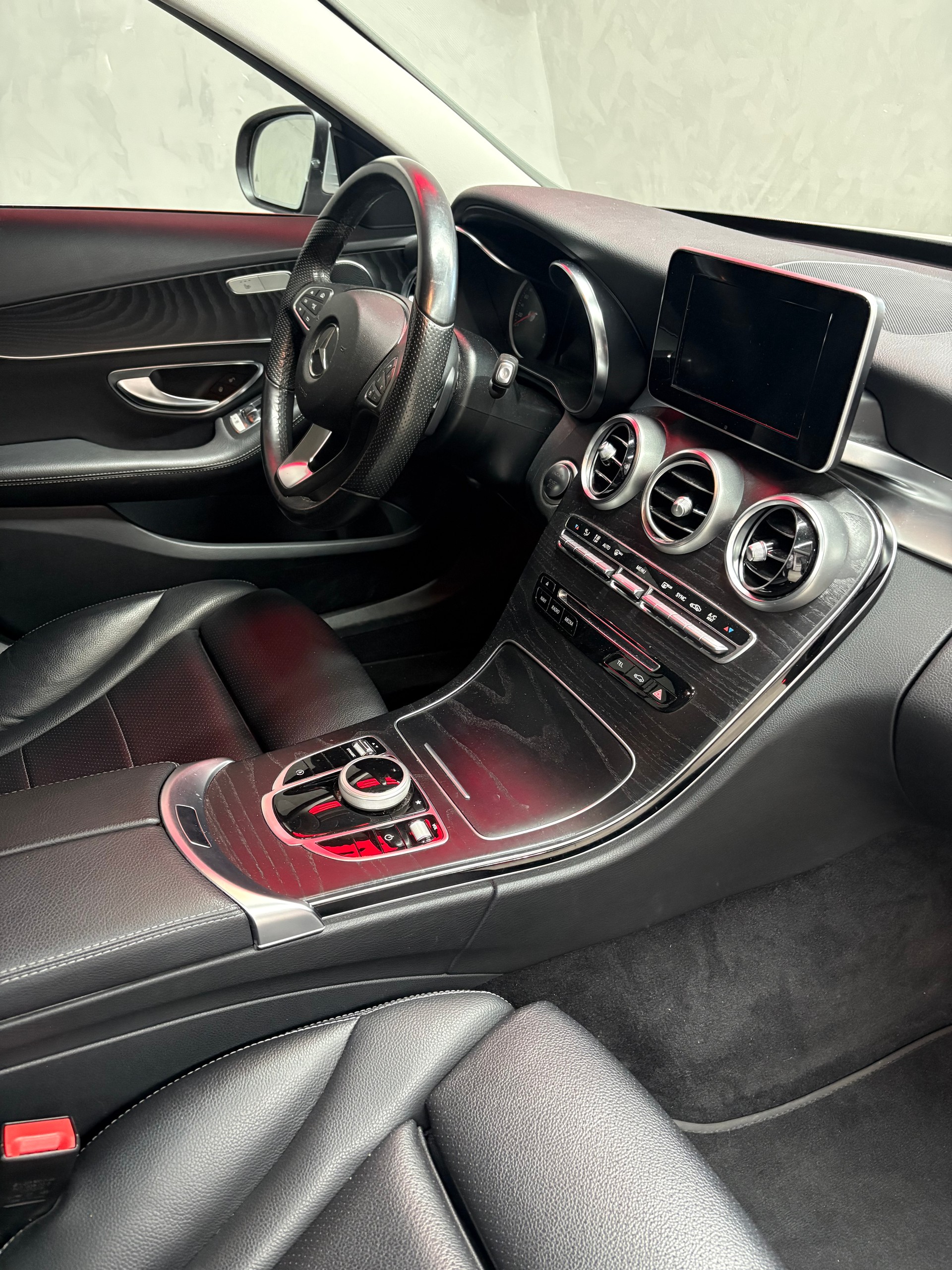MERCEDES-BENZ C 250 BlueTEC Avantgarde 4Matic 7G-Tronic-image-6