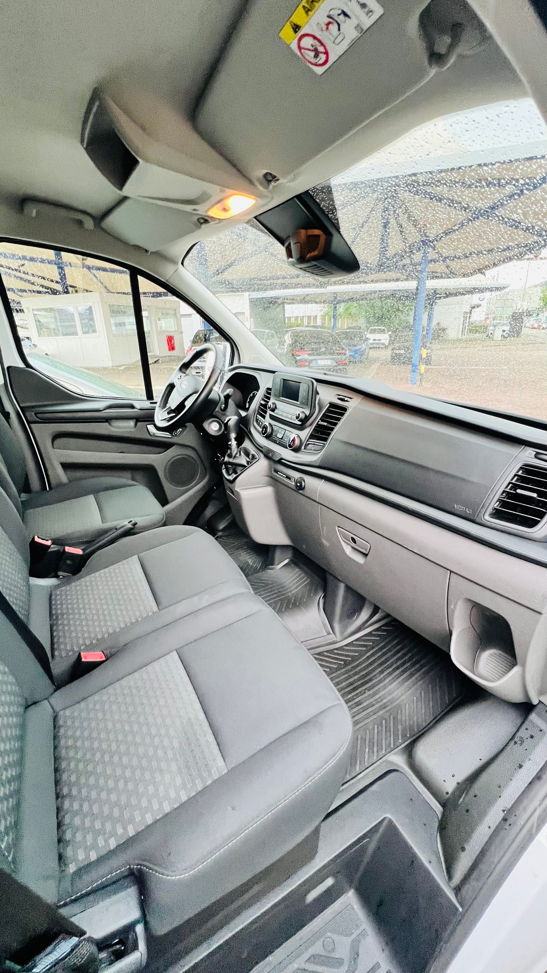FORD Transit Custom Van 300 L1H1 Trend-image-6