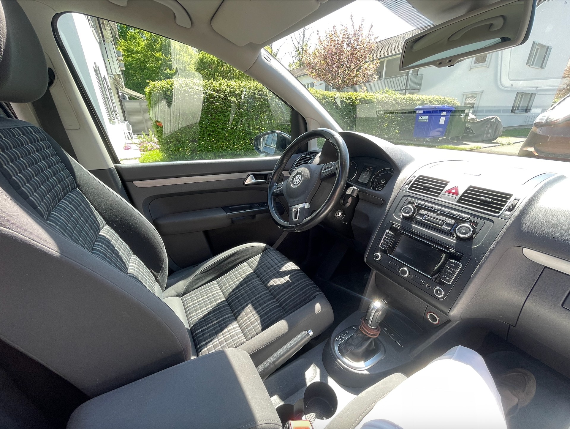 VW CrossTouran 2.0 TDI | Panorama | 7-Sitzer | Standheizung | 170PS | MFK 11/25-image-4