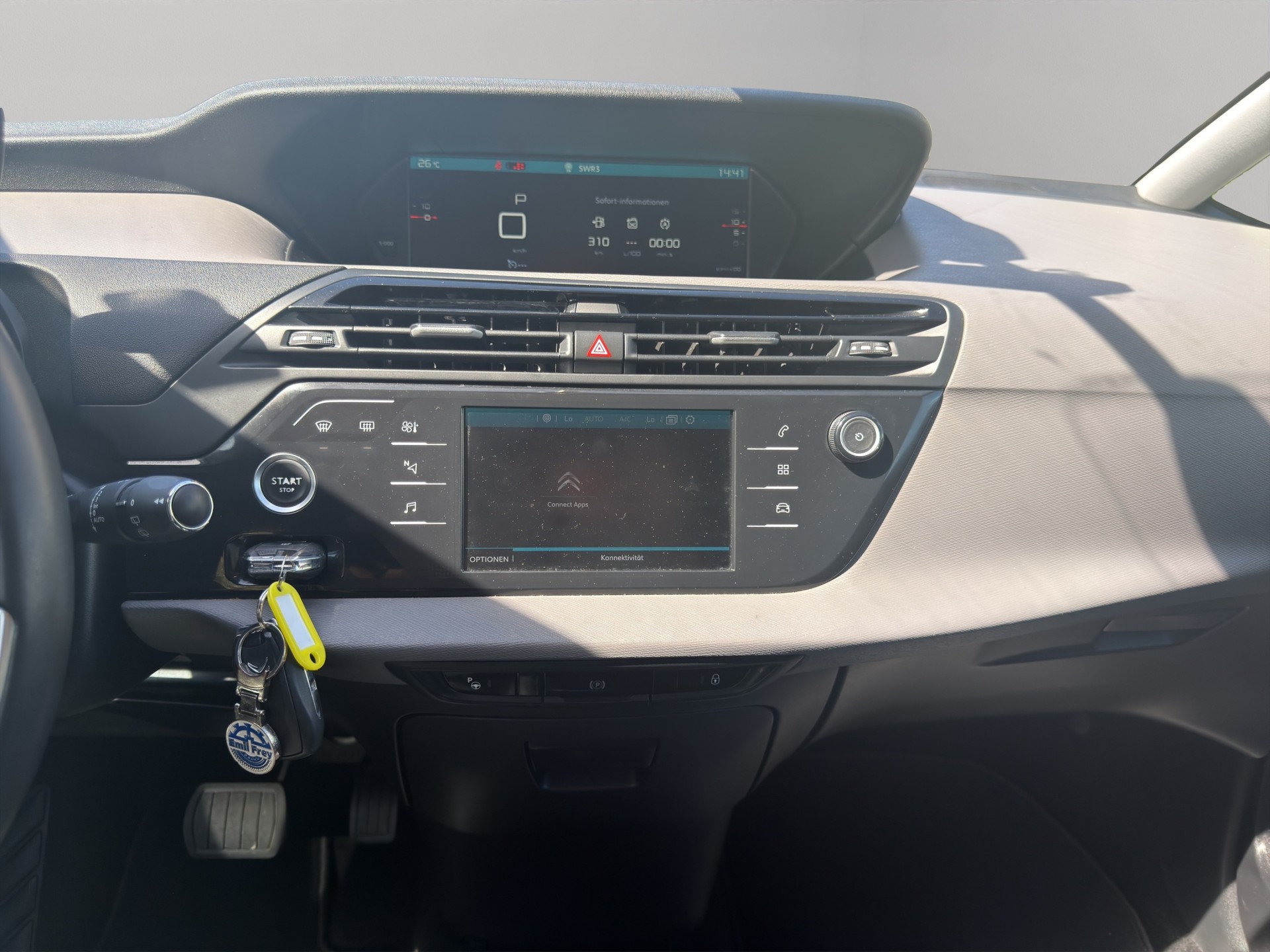 CITROEN Grand C4 Spacetourer 1.5 BlueHDi Shine EAT8-image-17