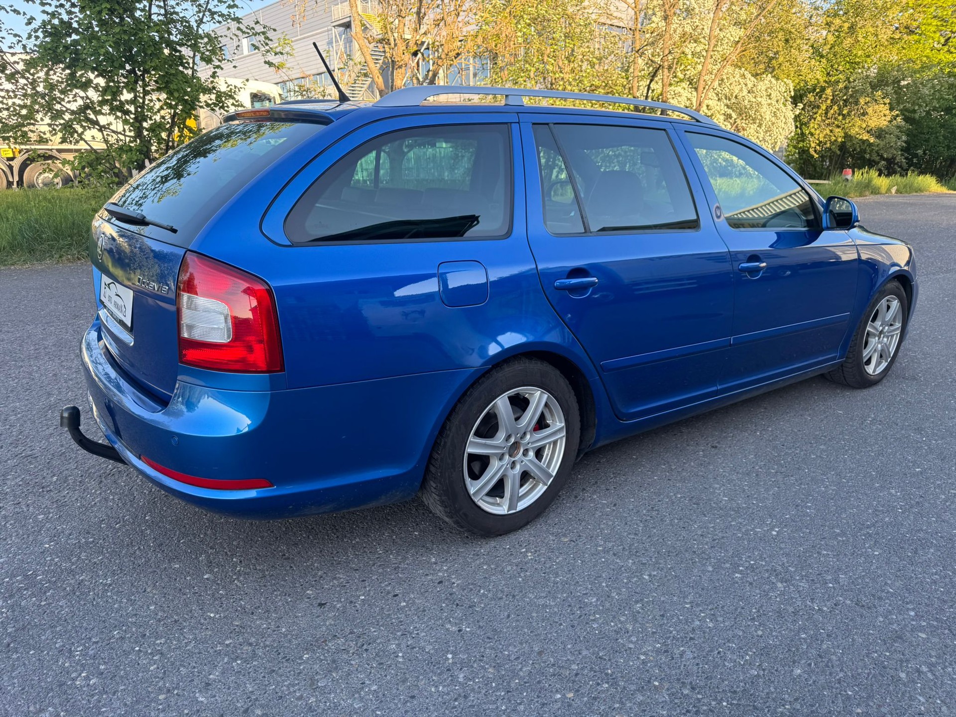 SKODA Octavia Combi 2.0 TSI RS DSG-image-4