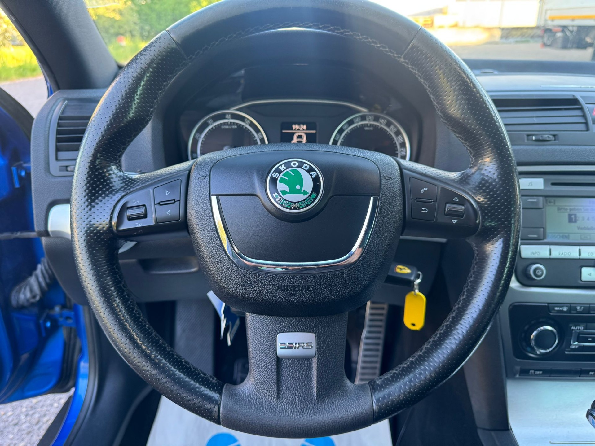 SKODA Octavia Combi 2.0 TSI RS DSG-image-19