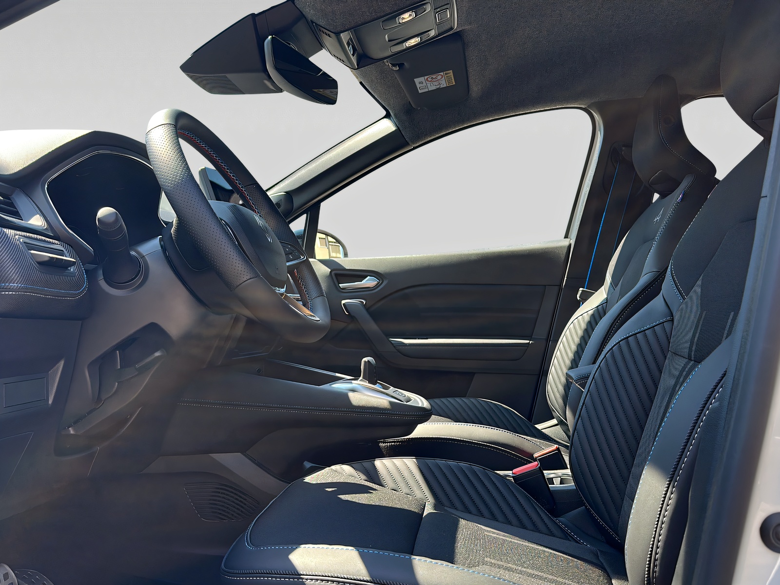 RENAULT CAPTUR esprit Alpine full hybrid E-Tech 160-image-6